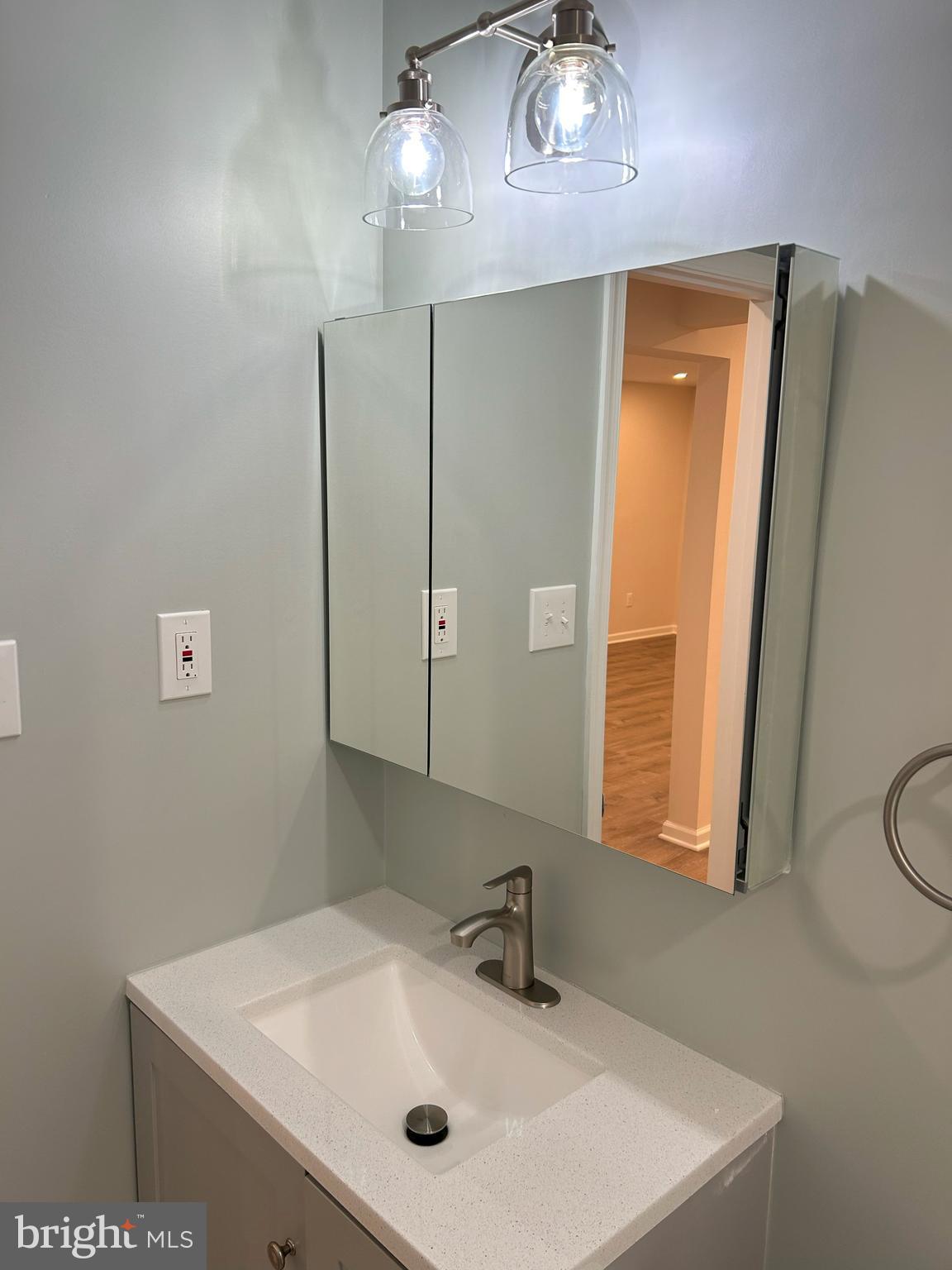 LINCOLN PARK - Residential Lease