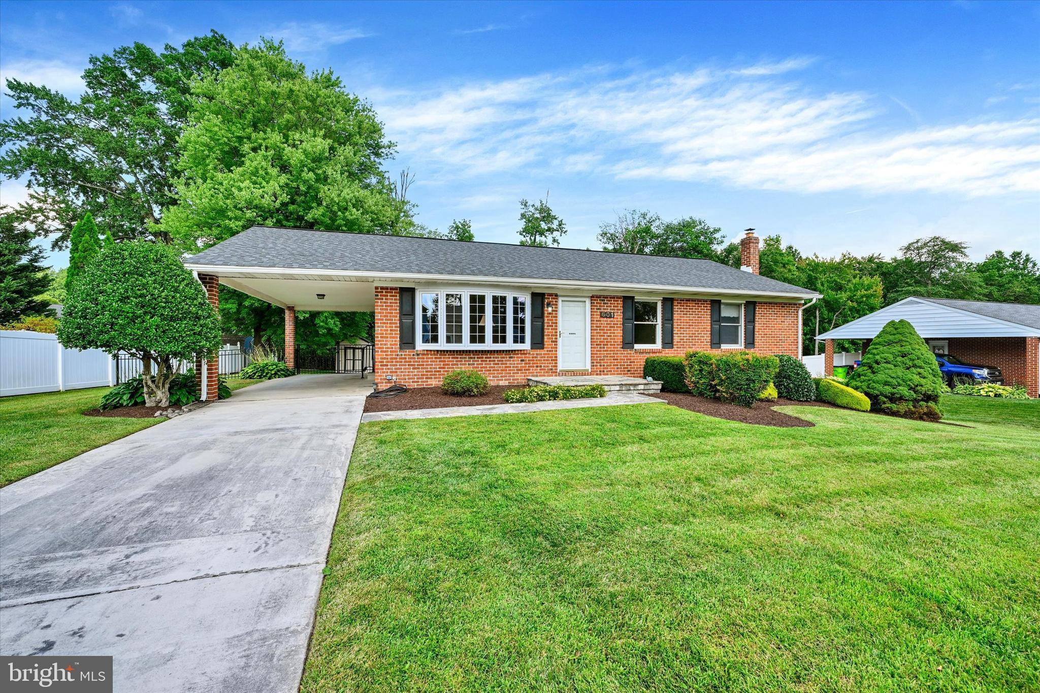 601 MAUSER DRIVE