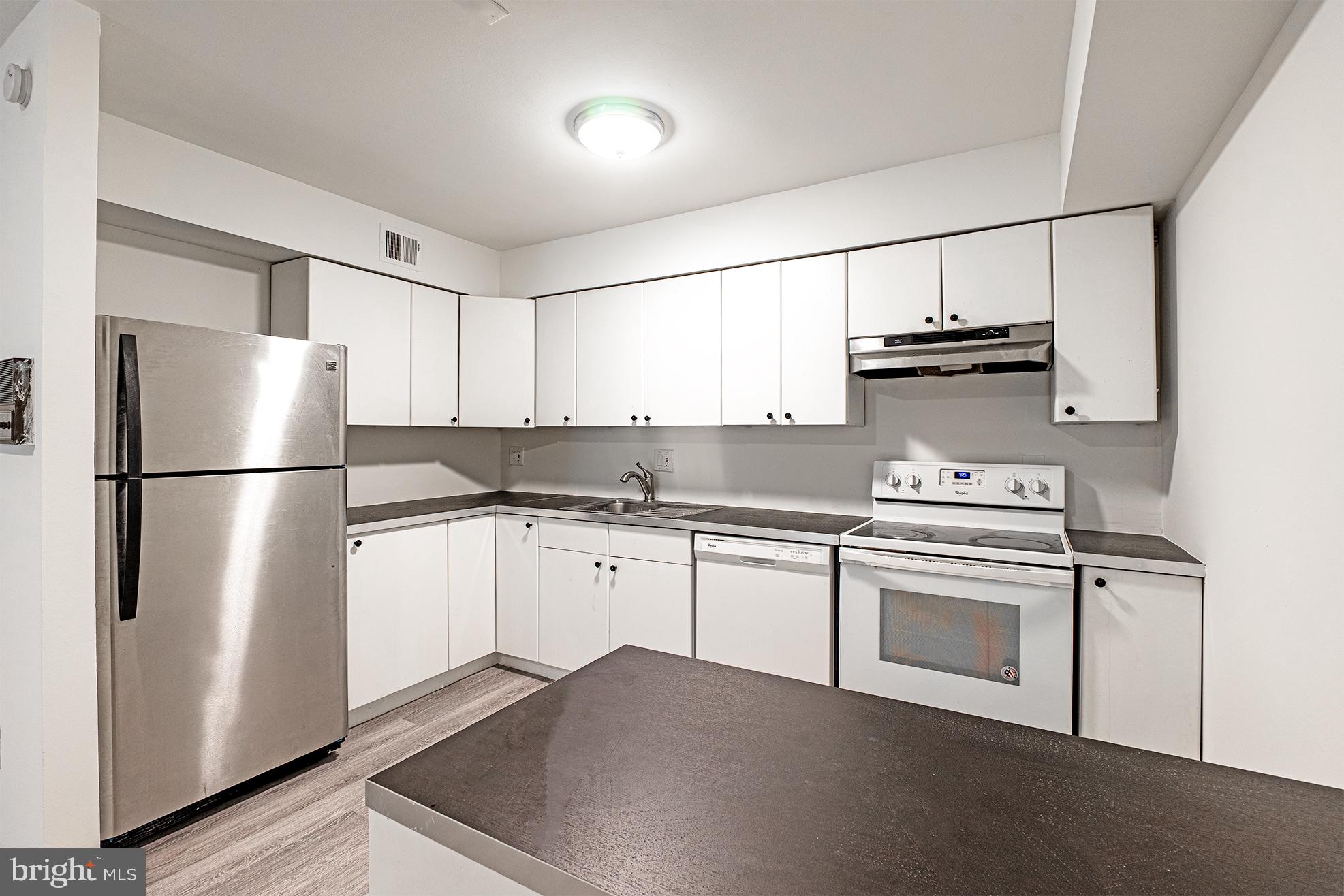 EDSALL BLUFF - Residential Lease