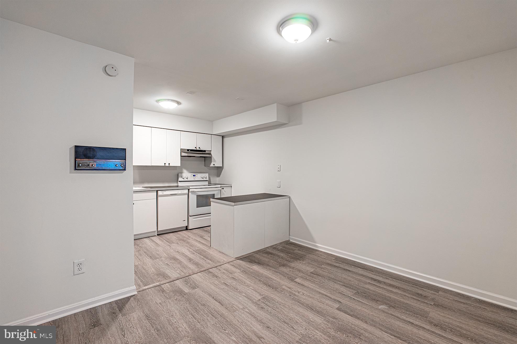 EDSALL BLUFF - Residential Lease