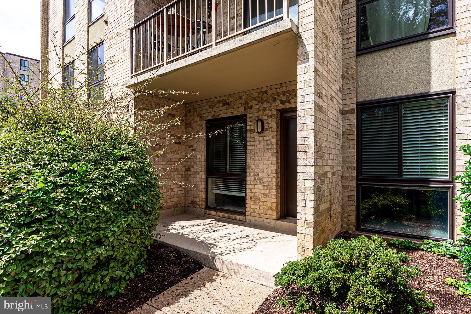 EDSALL BLUFF - Residential Lease