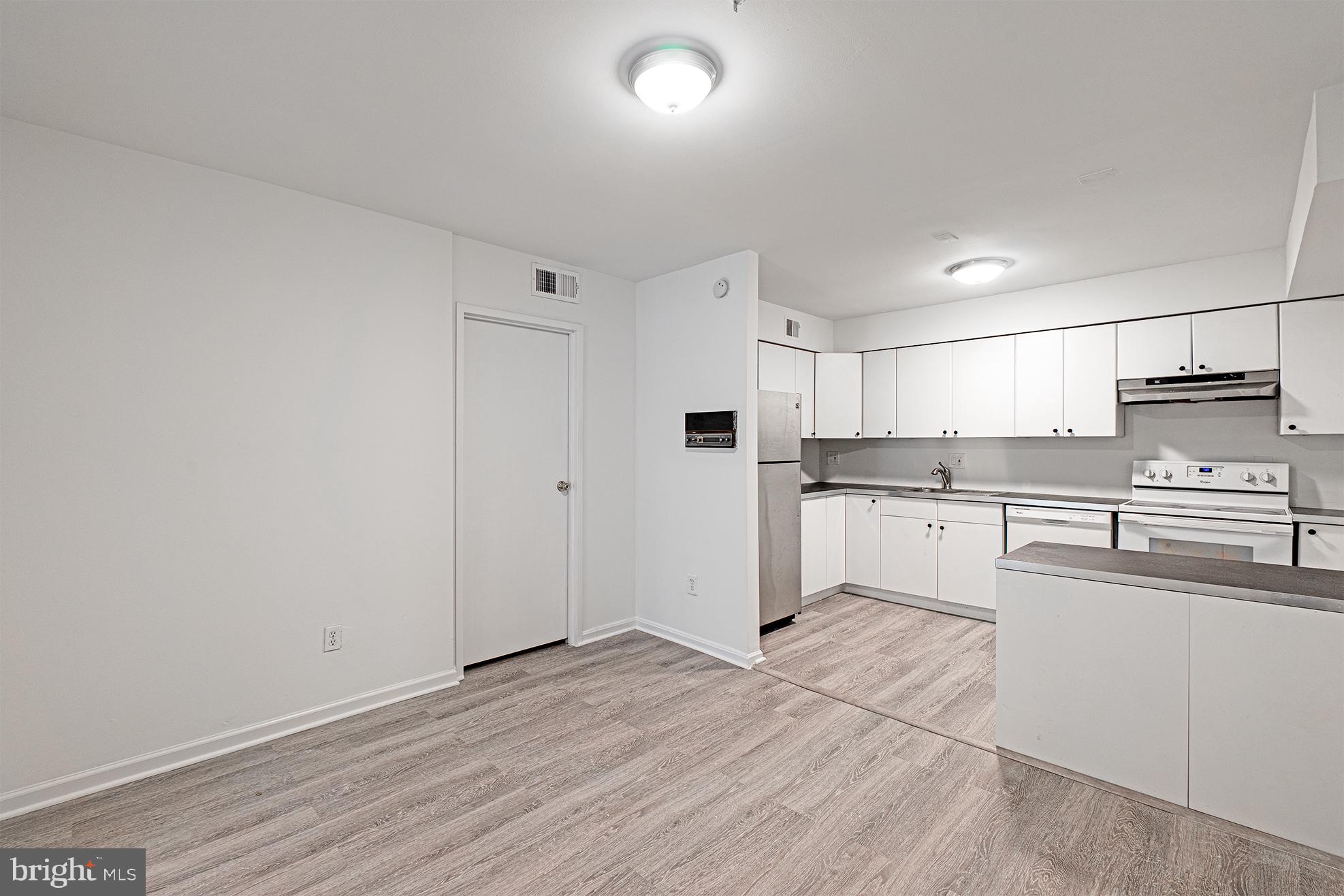 EDSALL BLUFF - Residential Lease