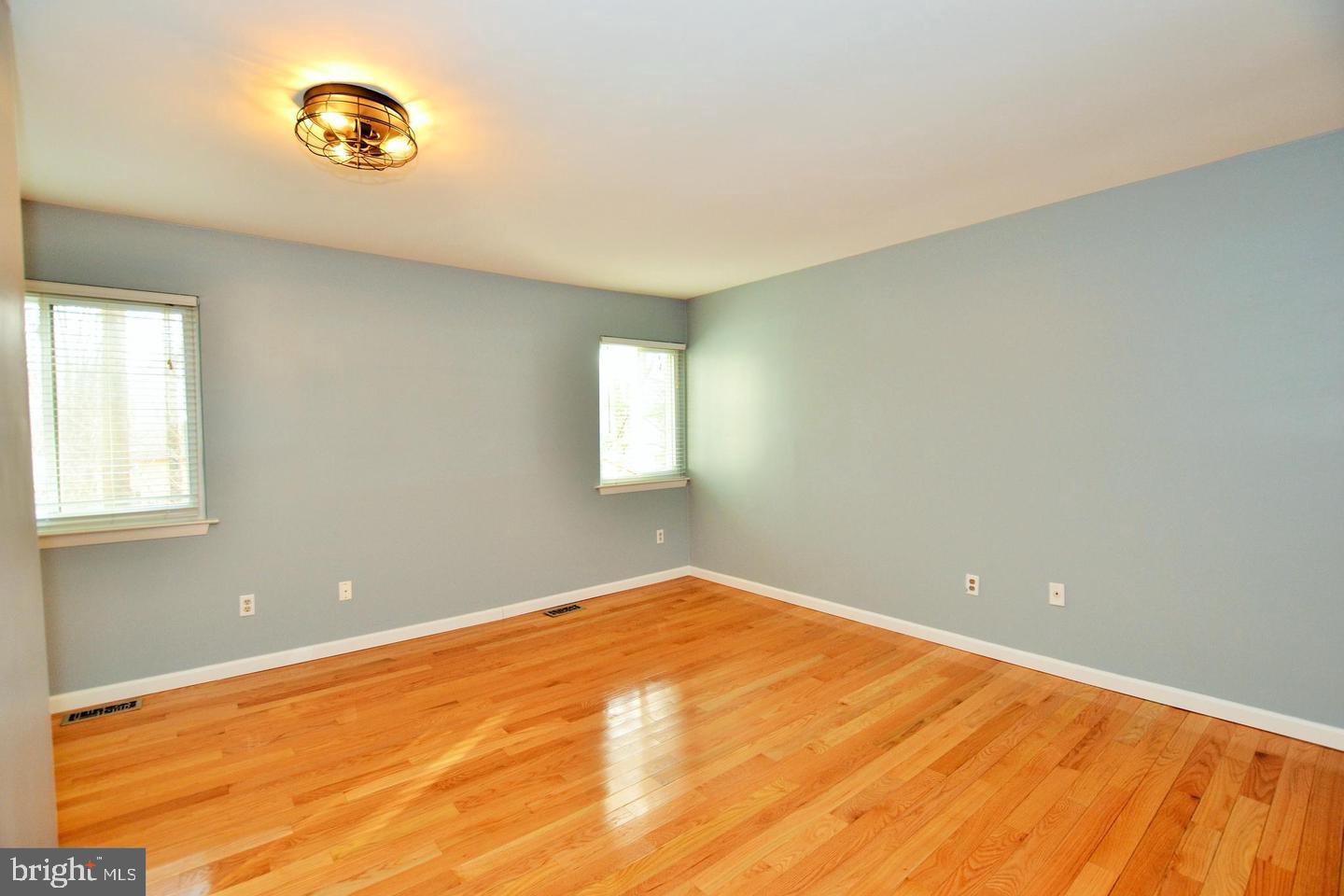 GENERATION TOWNHOUSES - Residential