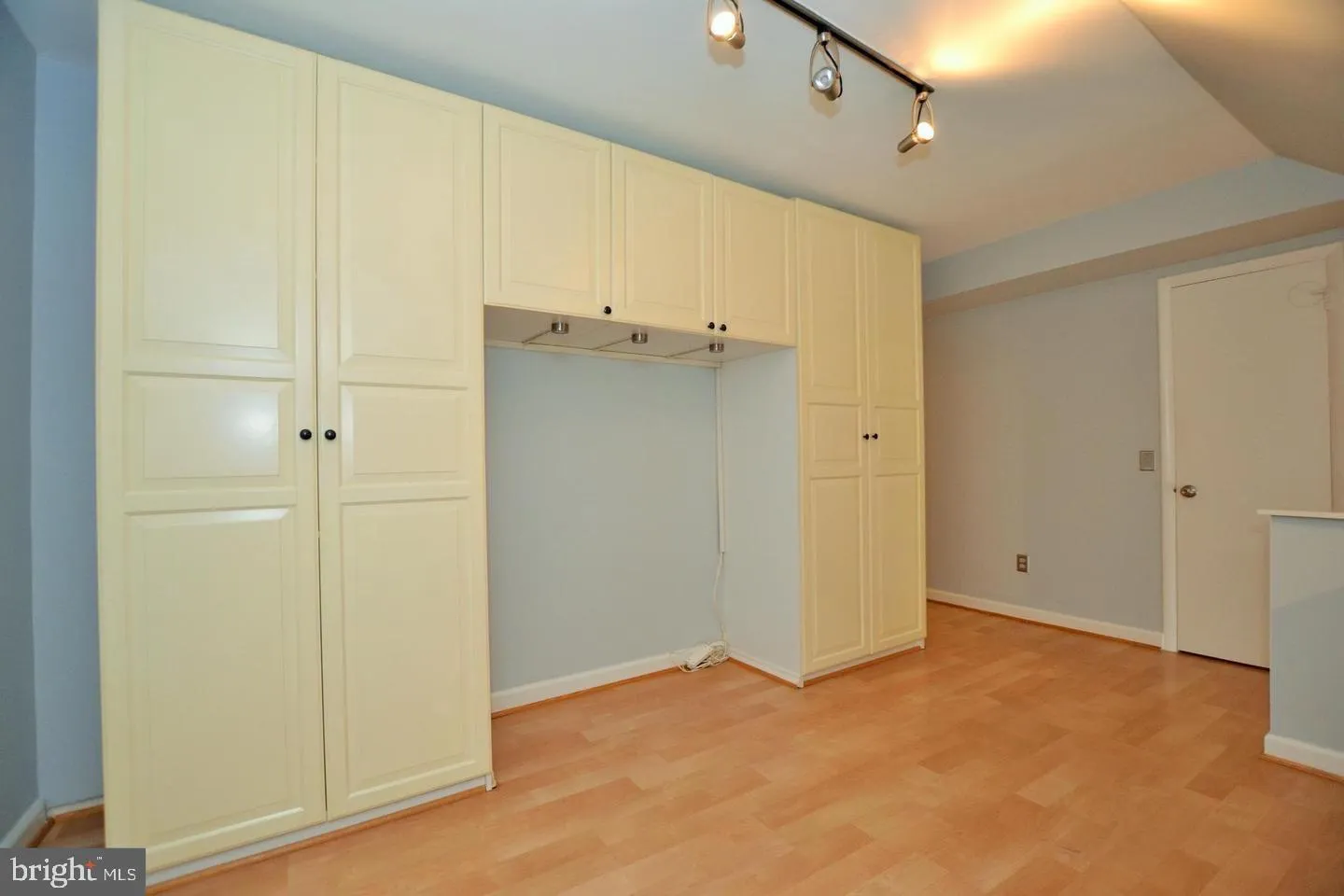 Reston, Virginia 20191, United States, 3 Bedrooms Bedrooms, ,4 BathroomsBathrooms,Residential,Active,239631