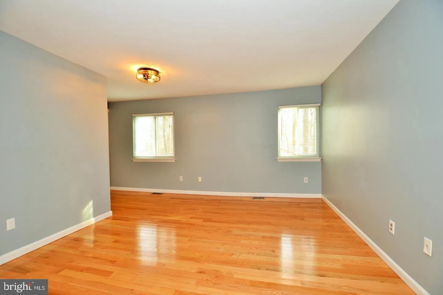 Reston, Virginia 20191, United States, 3 Bedrooms Bedrooms, ,4 BathroomsBathrooms,Residential,Active,239631