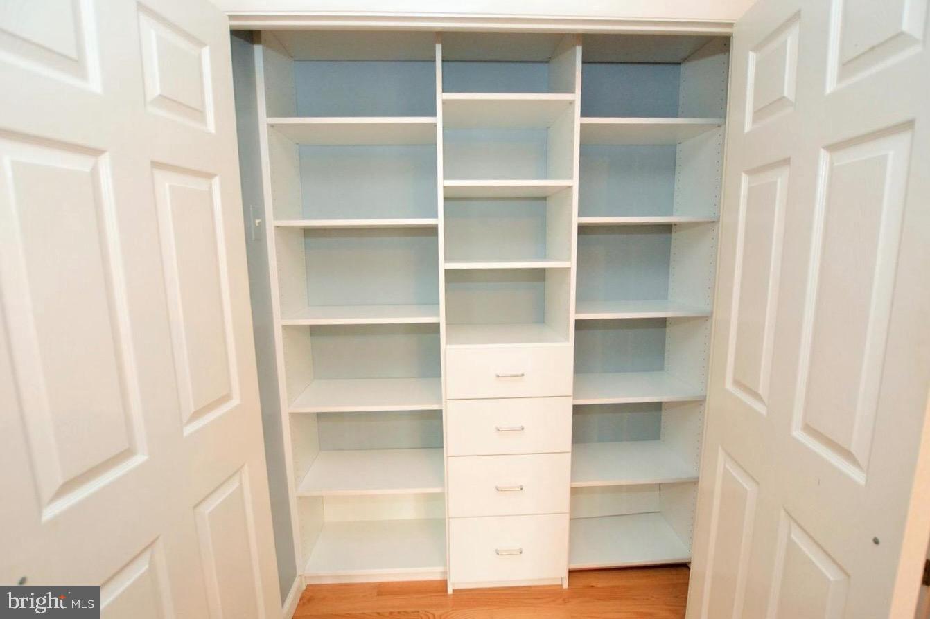 GENERATION TOWNHOUSES - Residential