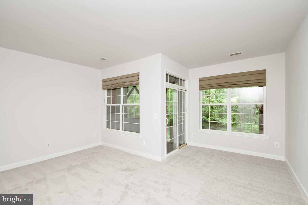 GROVE AT HUNTLEY MEADOWS - Residential Lease