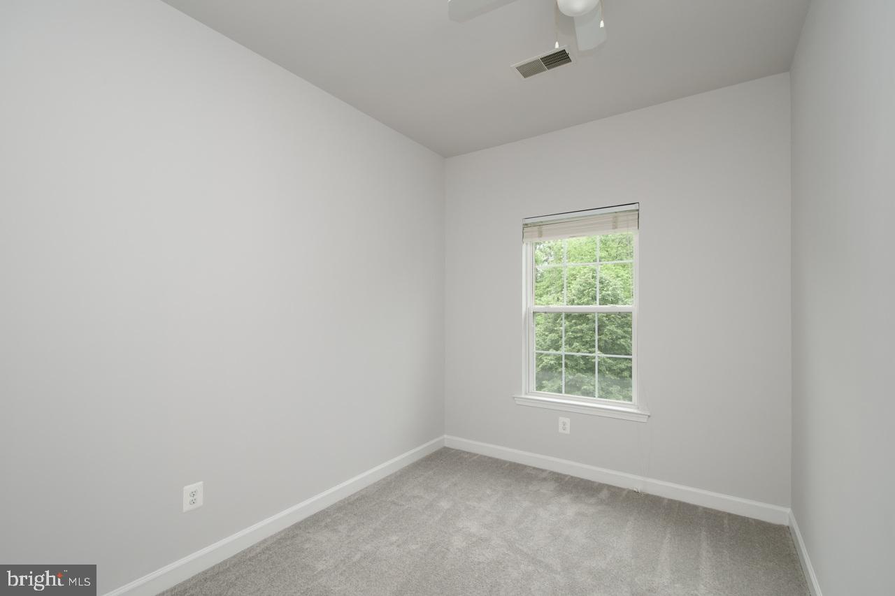 GROVE AT HUNTLEY MEADOWS - Residential Lease