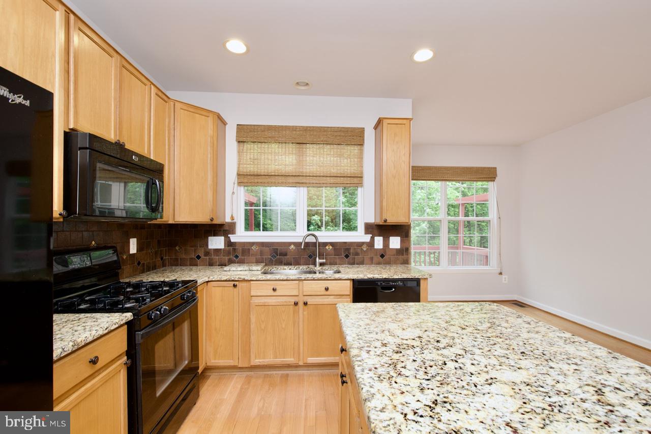 GROVE AT HUNTLEY MEADOWS - Residential Lease