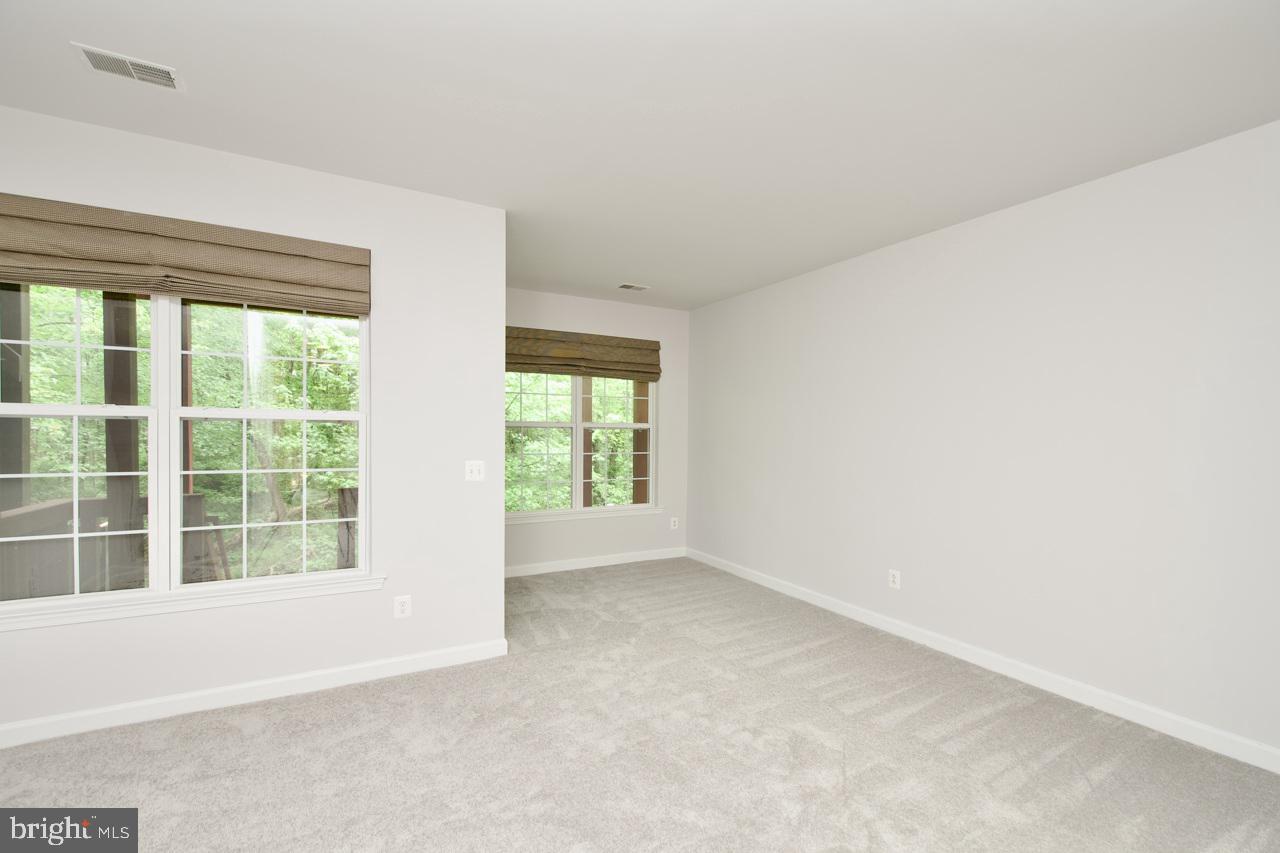 GROVE AT HUNTLEY MEADOWS - Residential Lease