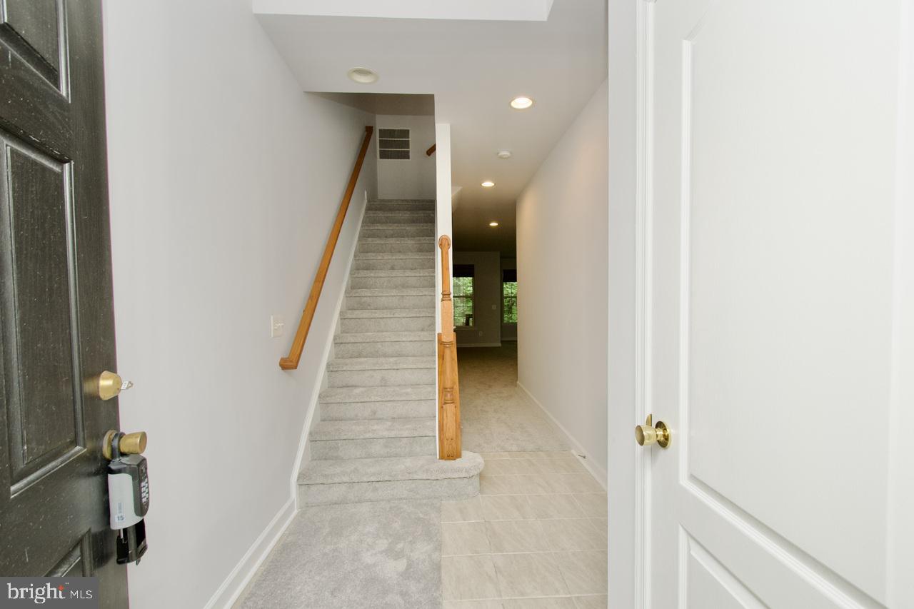 GROVE AT HUNTLEY MEADOWS - Residential Lease