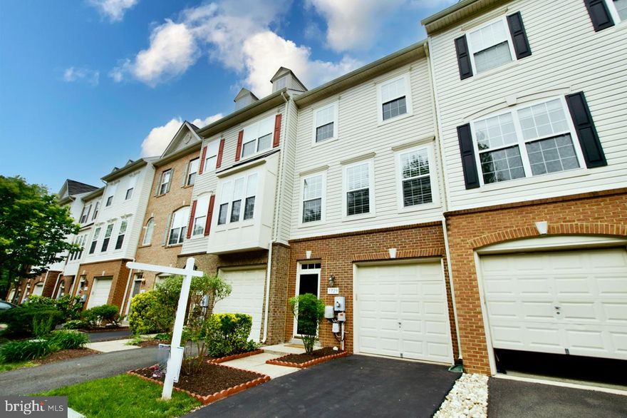 Welcome to this stunning Alexandria property, where luxury meets comfort in every corner. Step inside and be greeted by a spacious living/dining room, perfect for entertaining guests or relaxing with loved ones. The kitchen boasts a sleek design with an island seating area that opens up to a cozy family room, creating the ideal space for cooking and socializing. Retreat to the primary bedroom, complete with a private bath and a walk-in closet, providing a peaceful sanctuary to unwind after a long day. The abundance of natural light throughout the home adds a warm and inviting atmosphere, making it a place you'll never want to leave. Located in the heart of Alexandria, this property offers convenience and charm in equal measure. With its modern amenities and thoughtful design, this home is truly a gem waiting to be discovered. Don't miss the opportunity to make this your own slice of paradise in the bustling city.