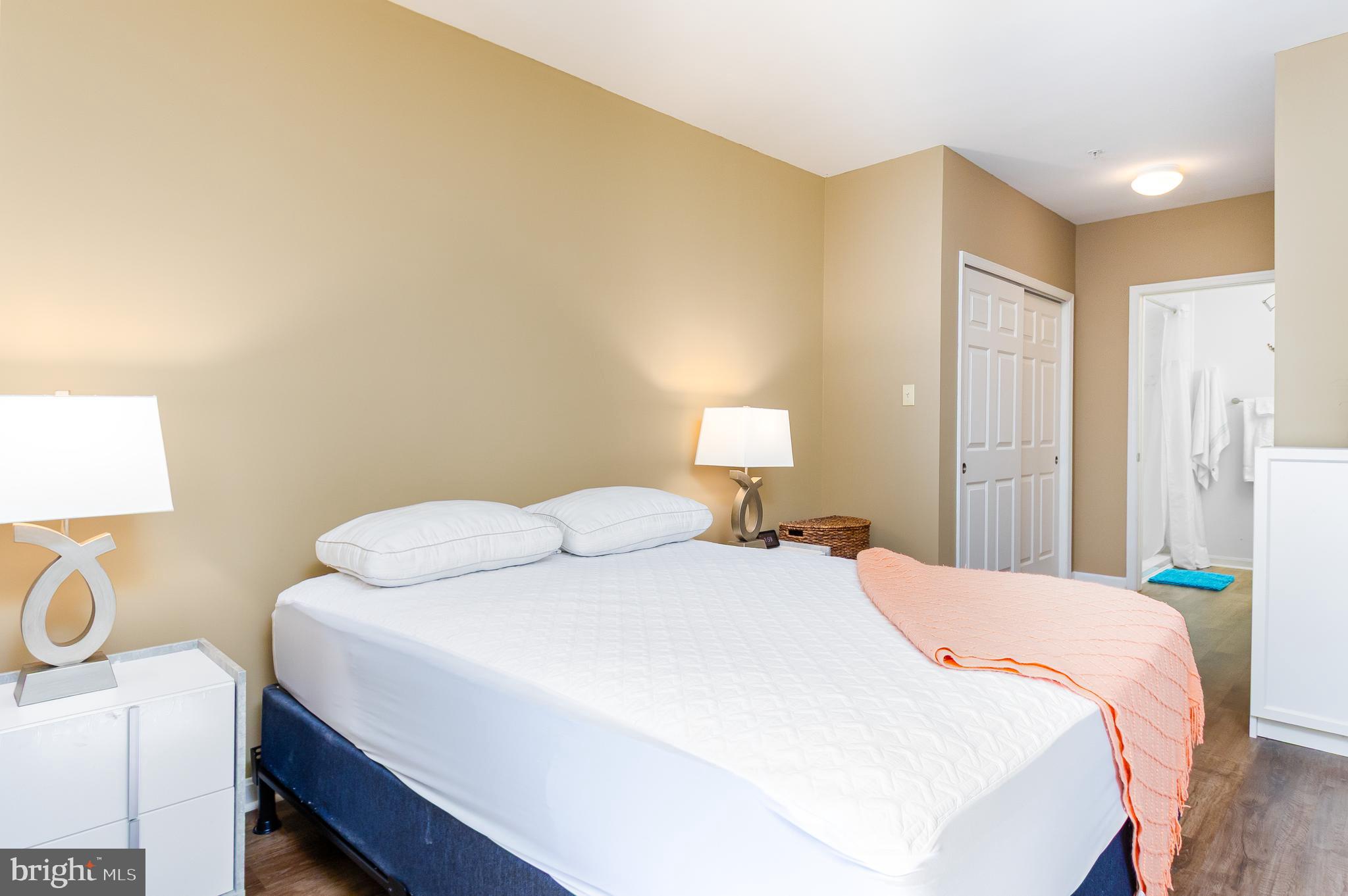 HOLLINGTON - Residential