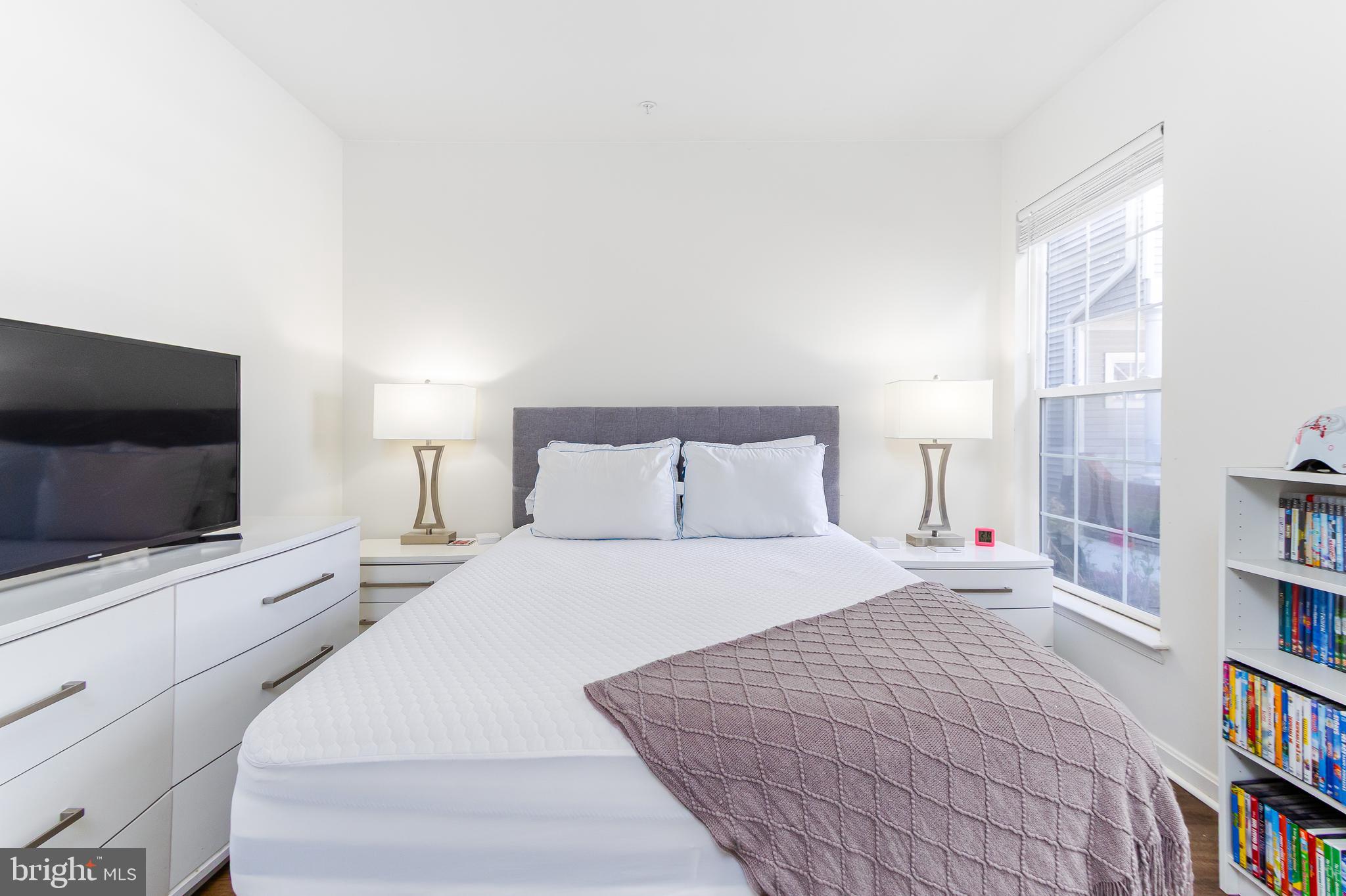 HOLLINGTON - Residential