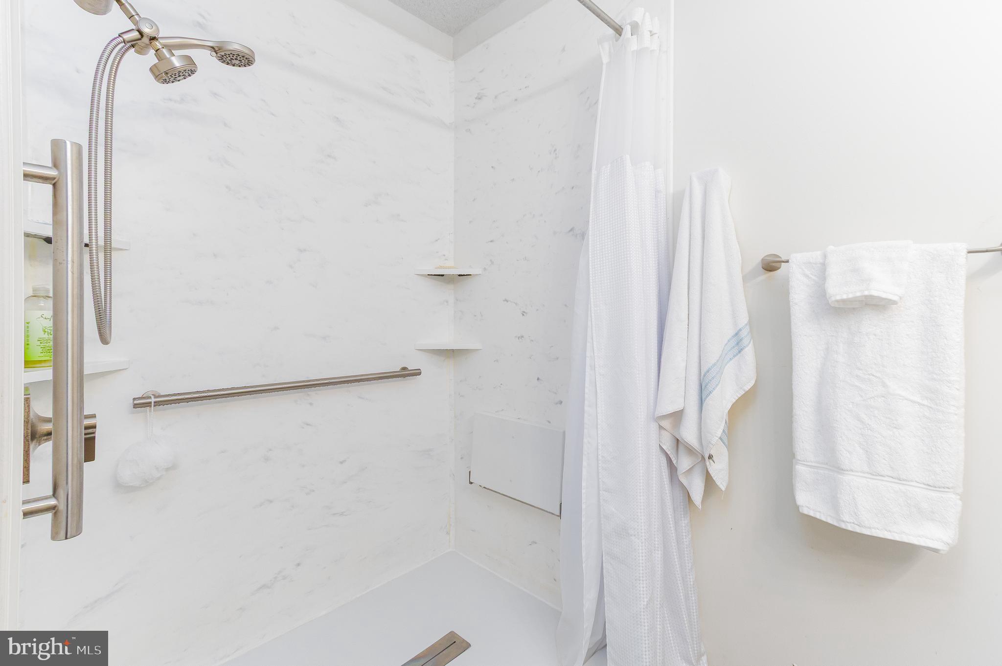 HOLLINGTON - Residential