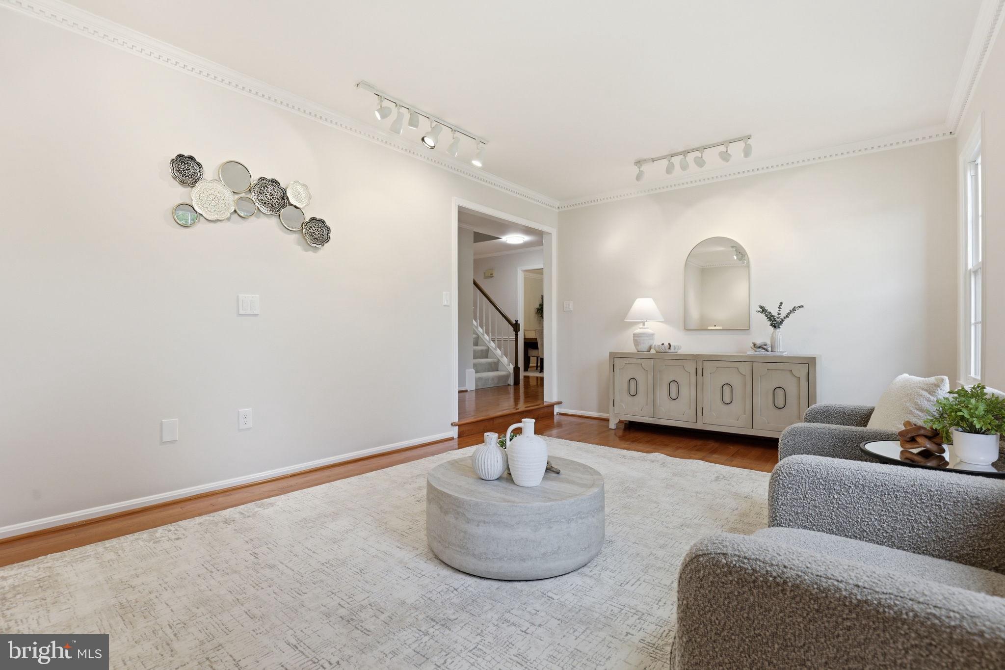 219 APPLE BLOSSOM COURT