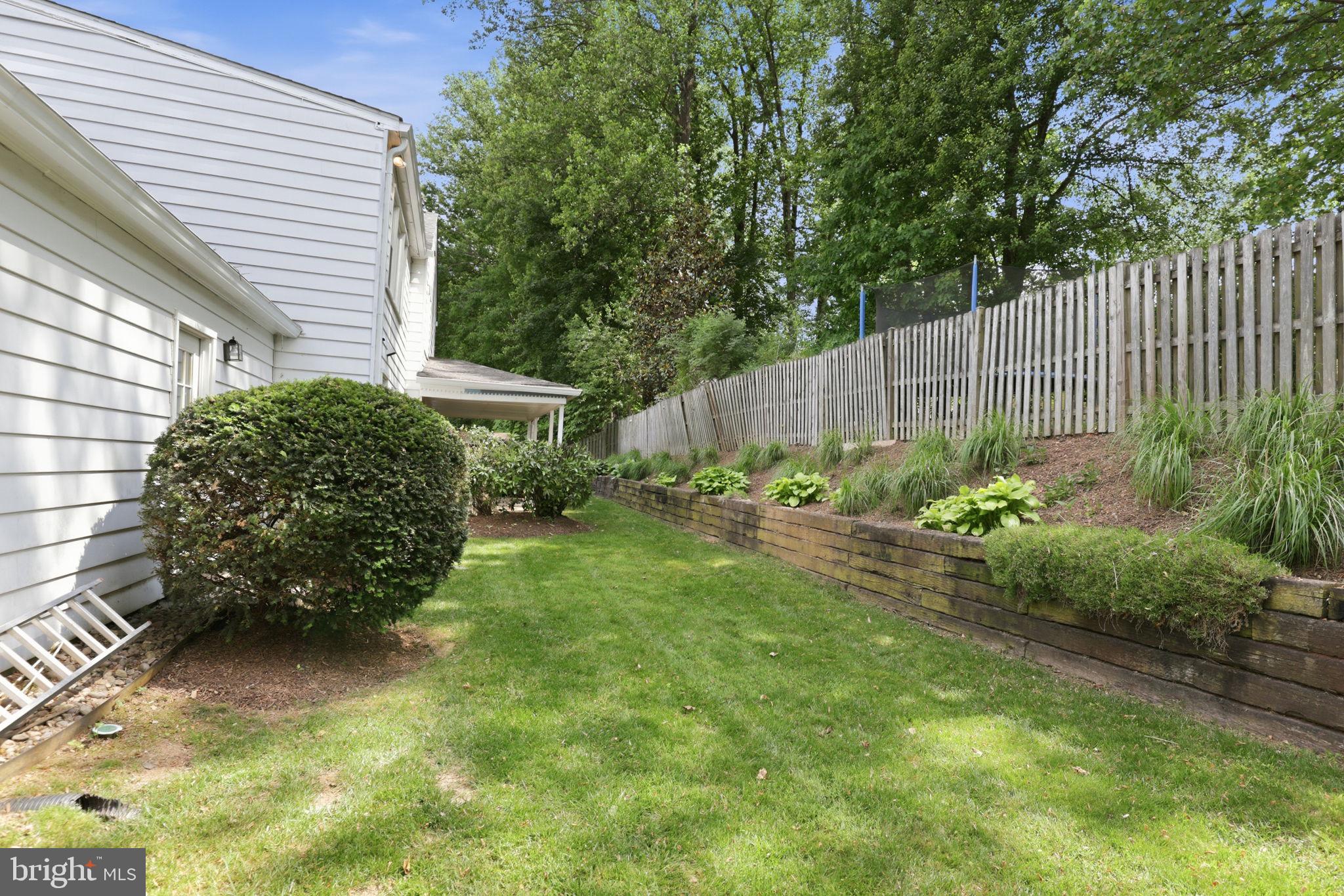 VIENNA OAKS - Residential