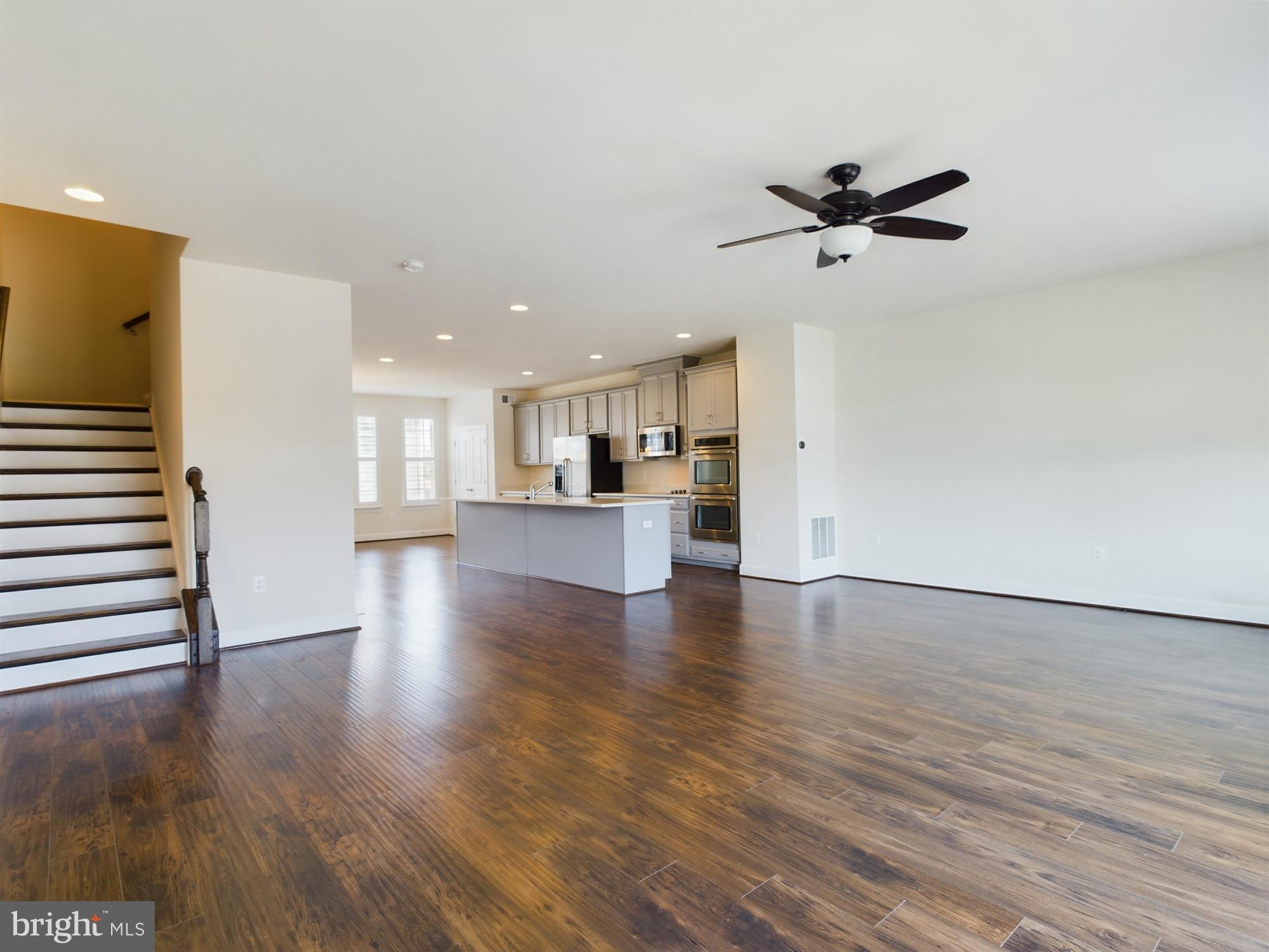 BRADLEY SQUARE - Residential Lease