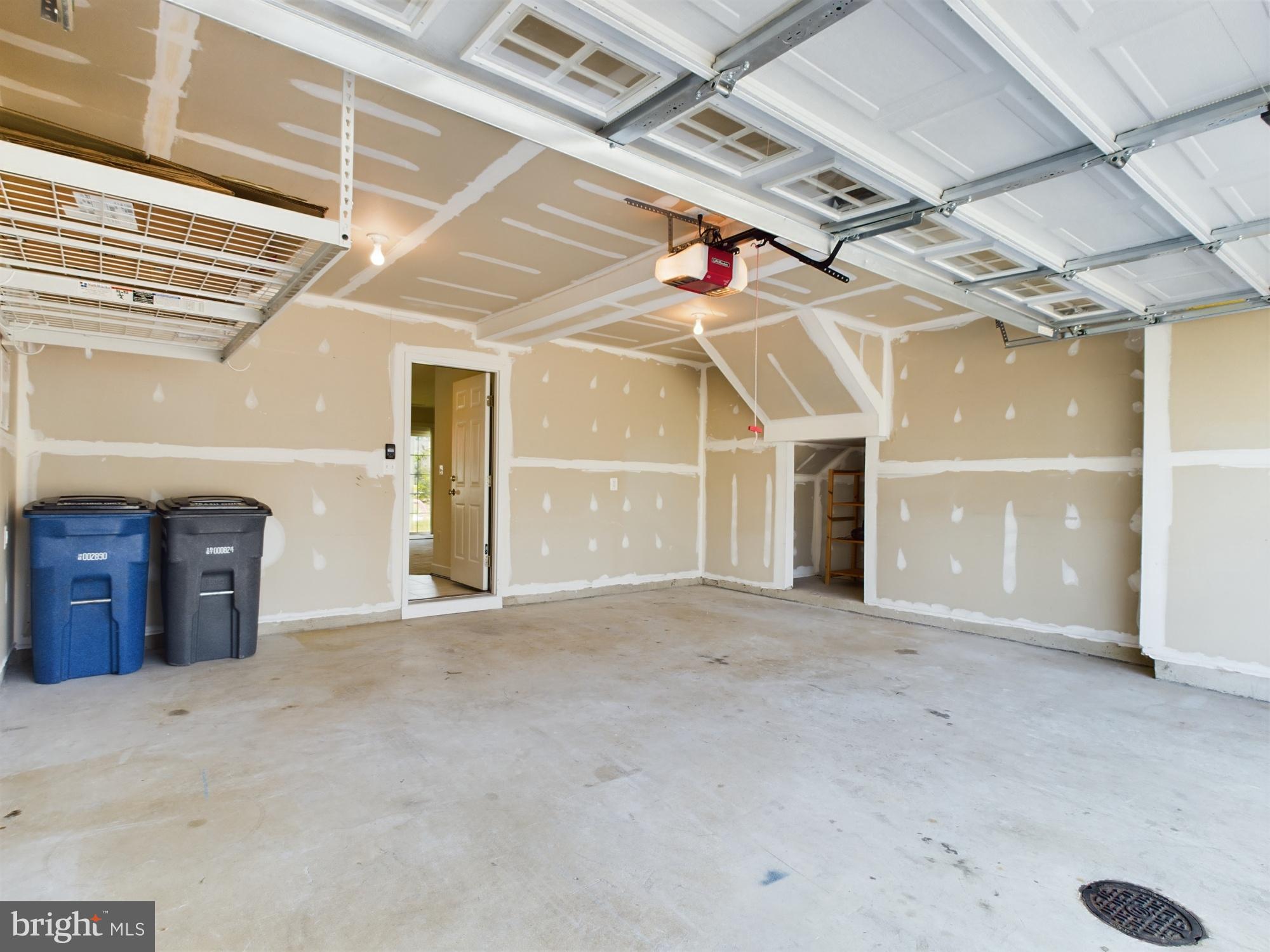 BRADLEY SQUARE - Residential Lease