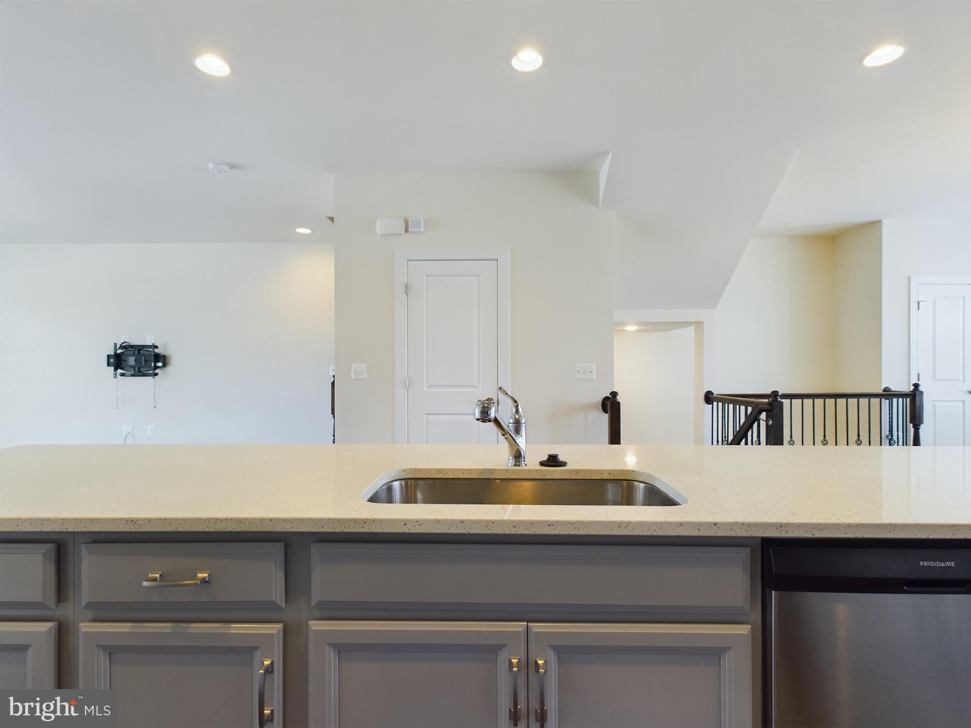 BRADLEY SQUARE - Residential Lease