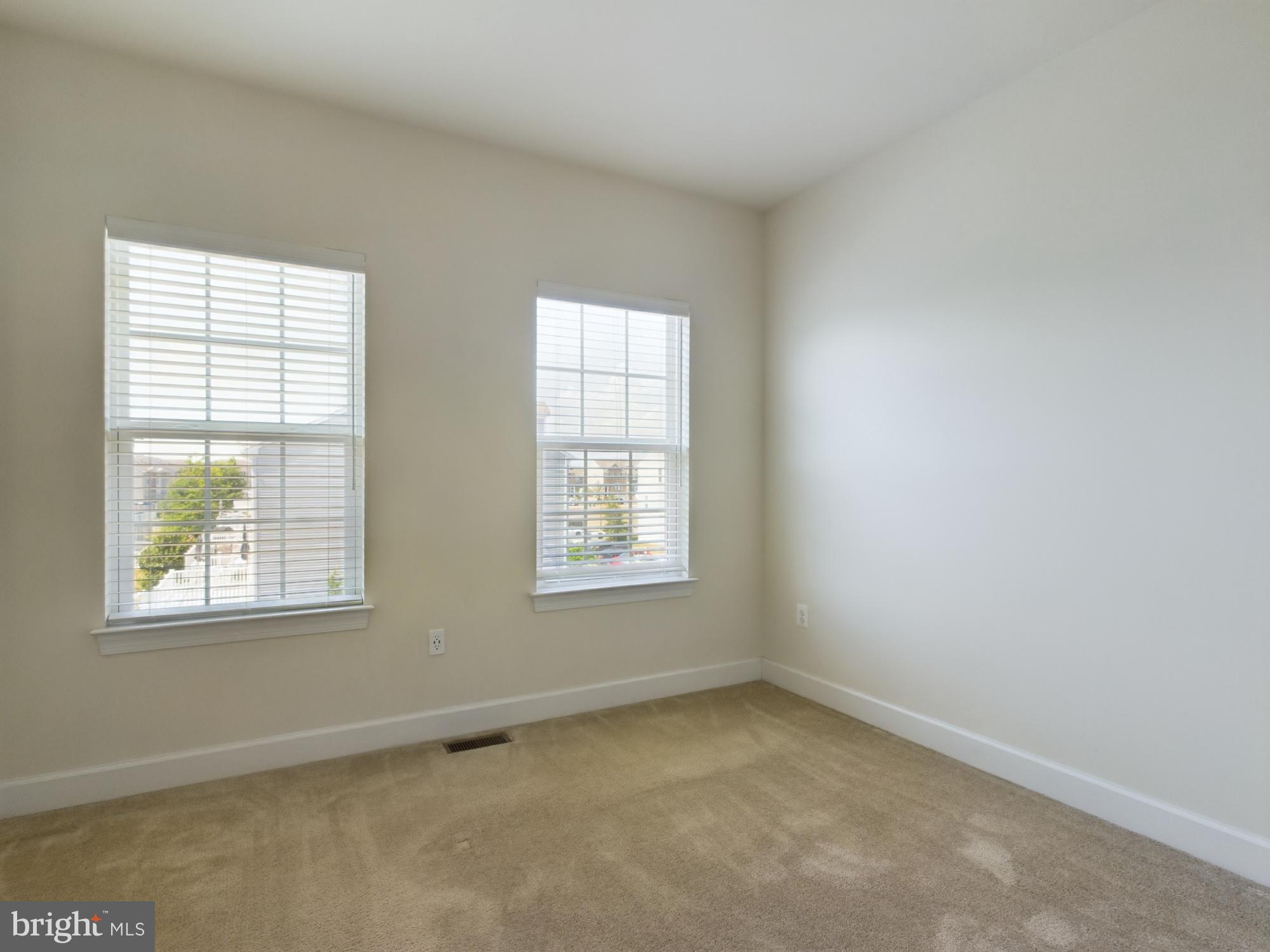 BRADLEY SQUARE - Residential Lease