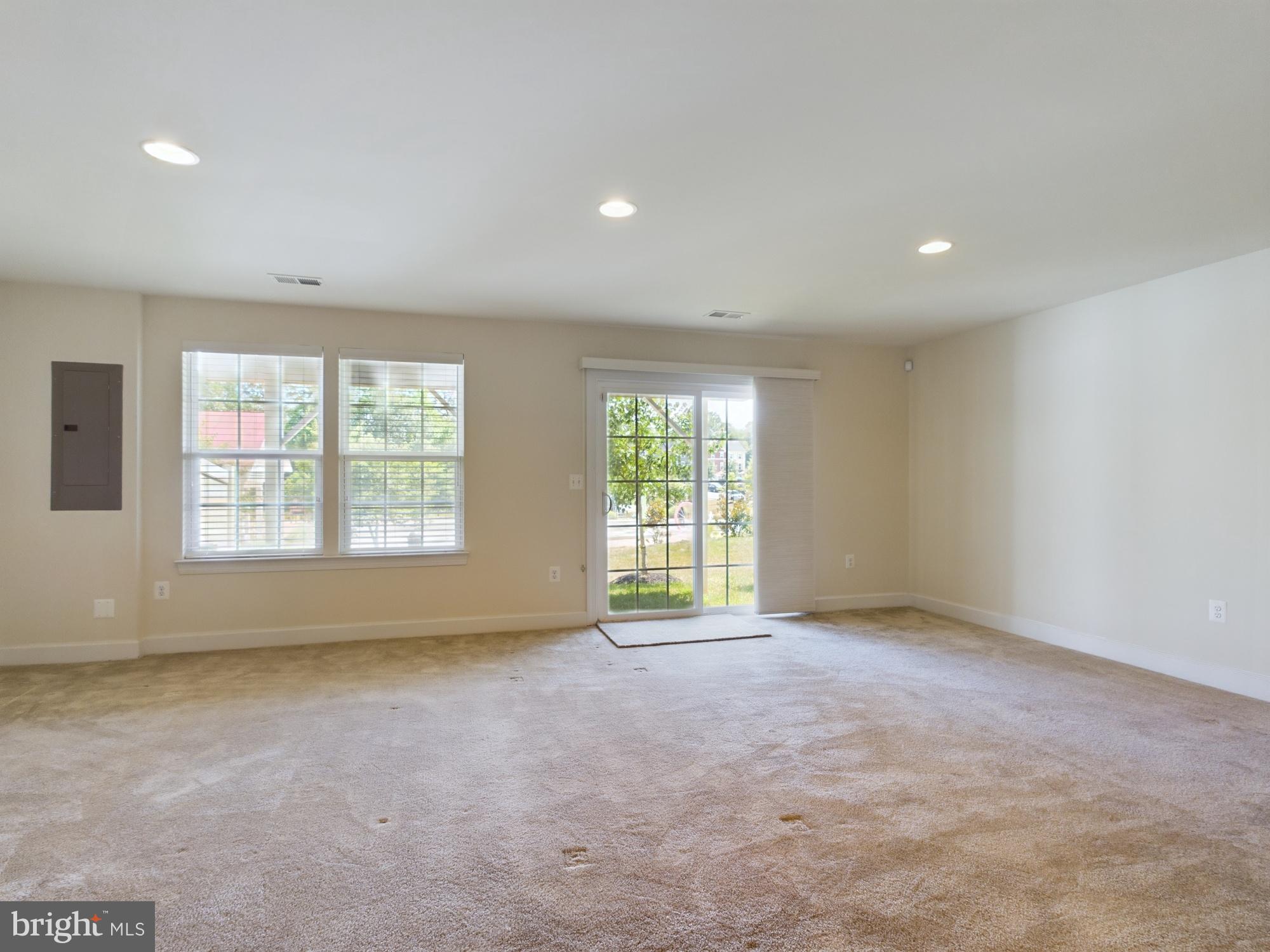 BRADLEY SQUARE - Residential Lease