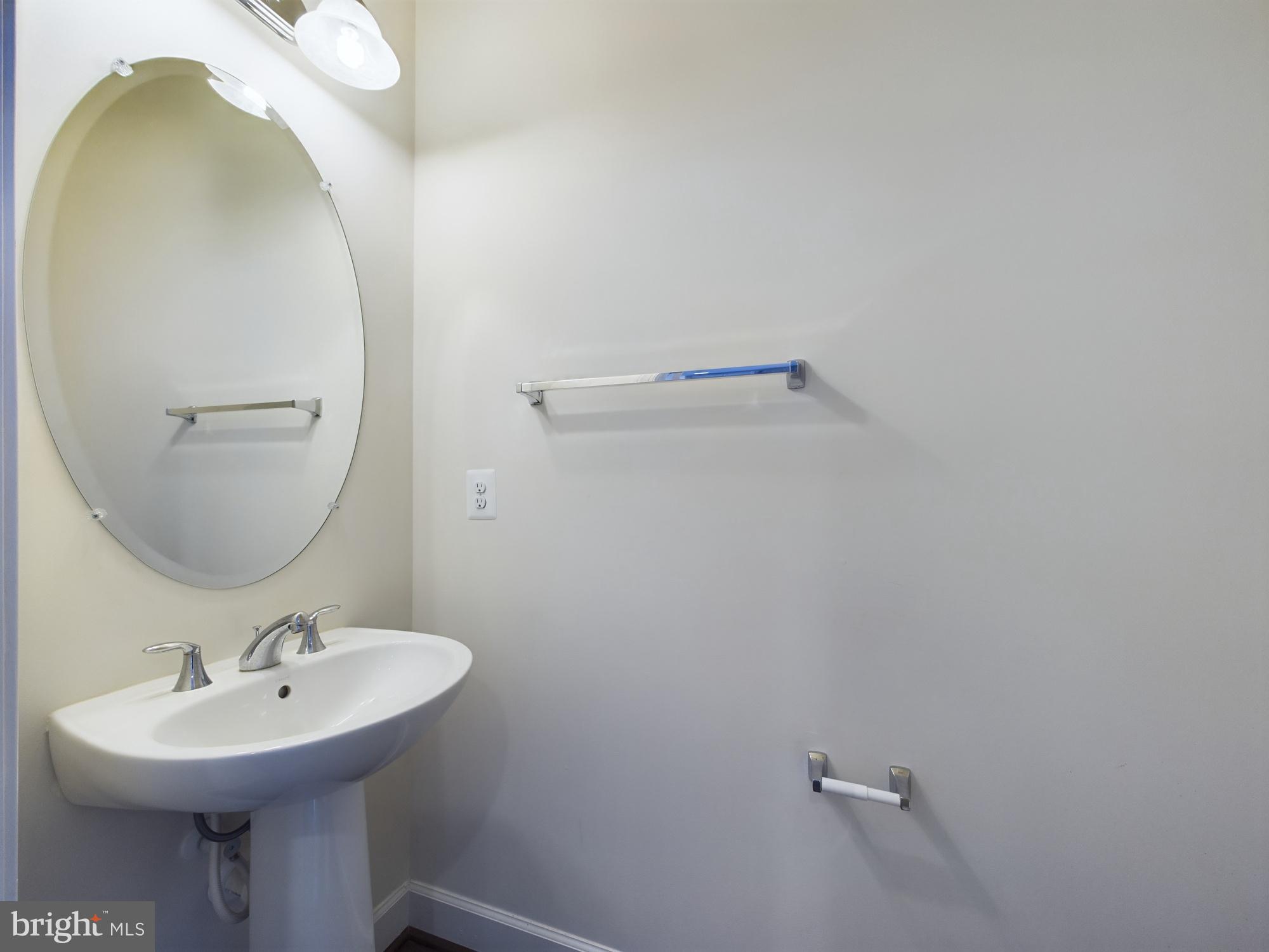 BRADLEY SQUARE - Residential Lease