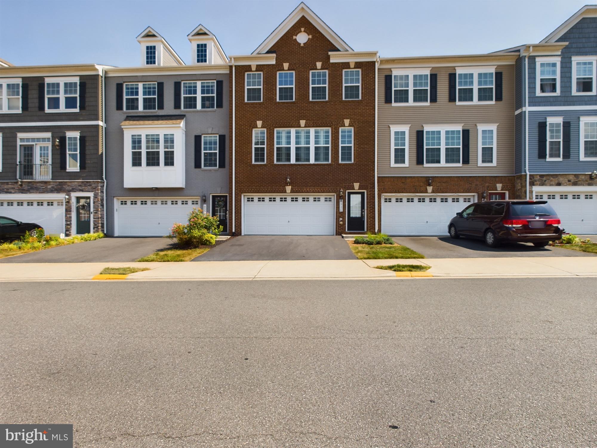 BRADLEY SQUARE - Residential Lease