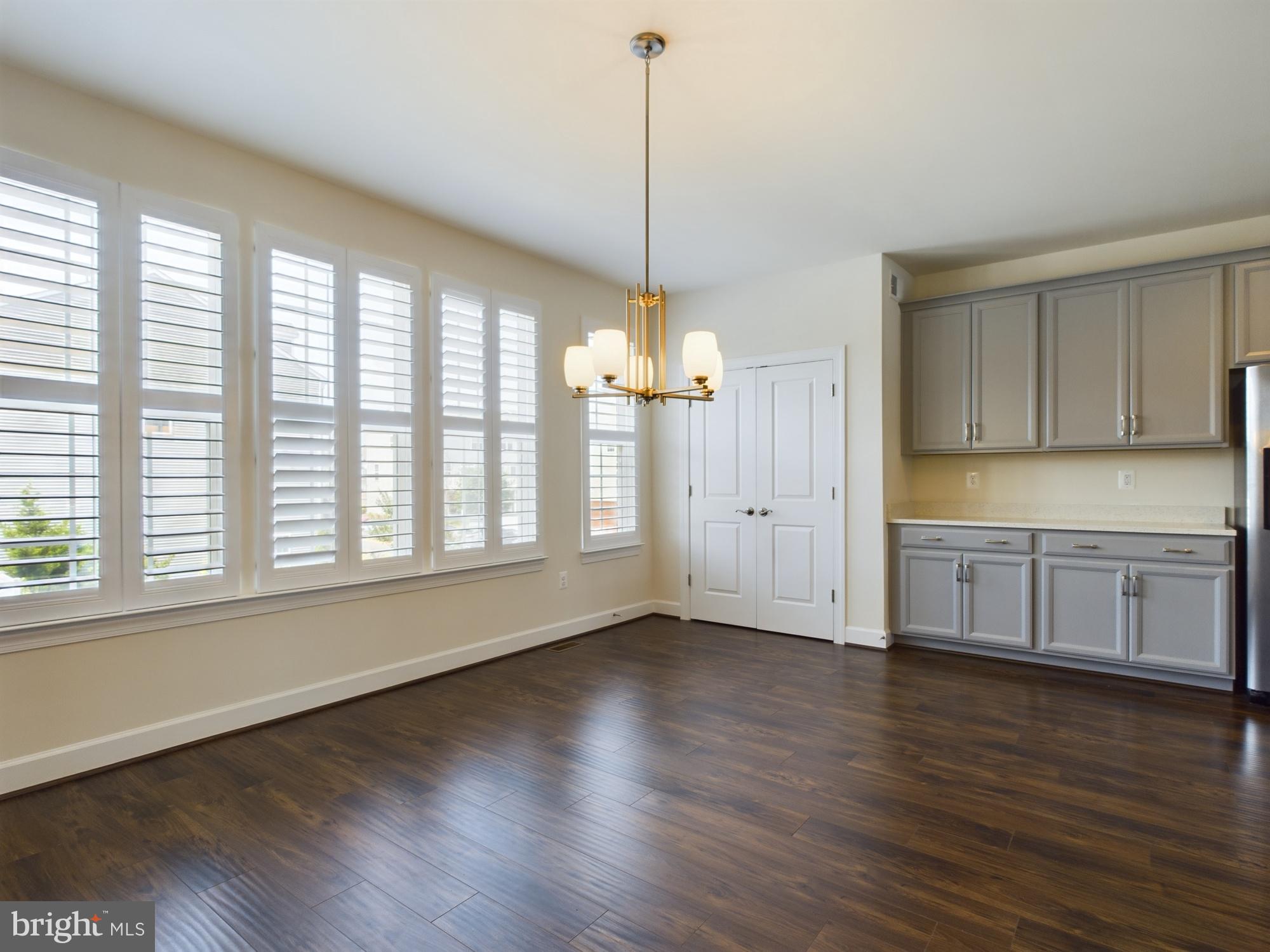 BRADLEY SQUARE - Residential Lease