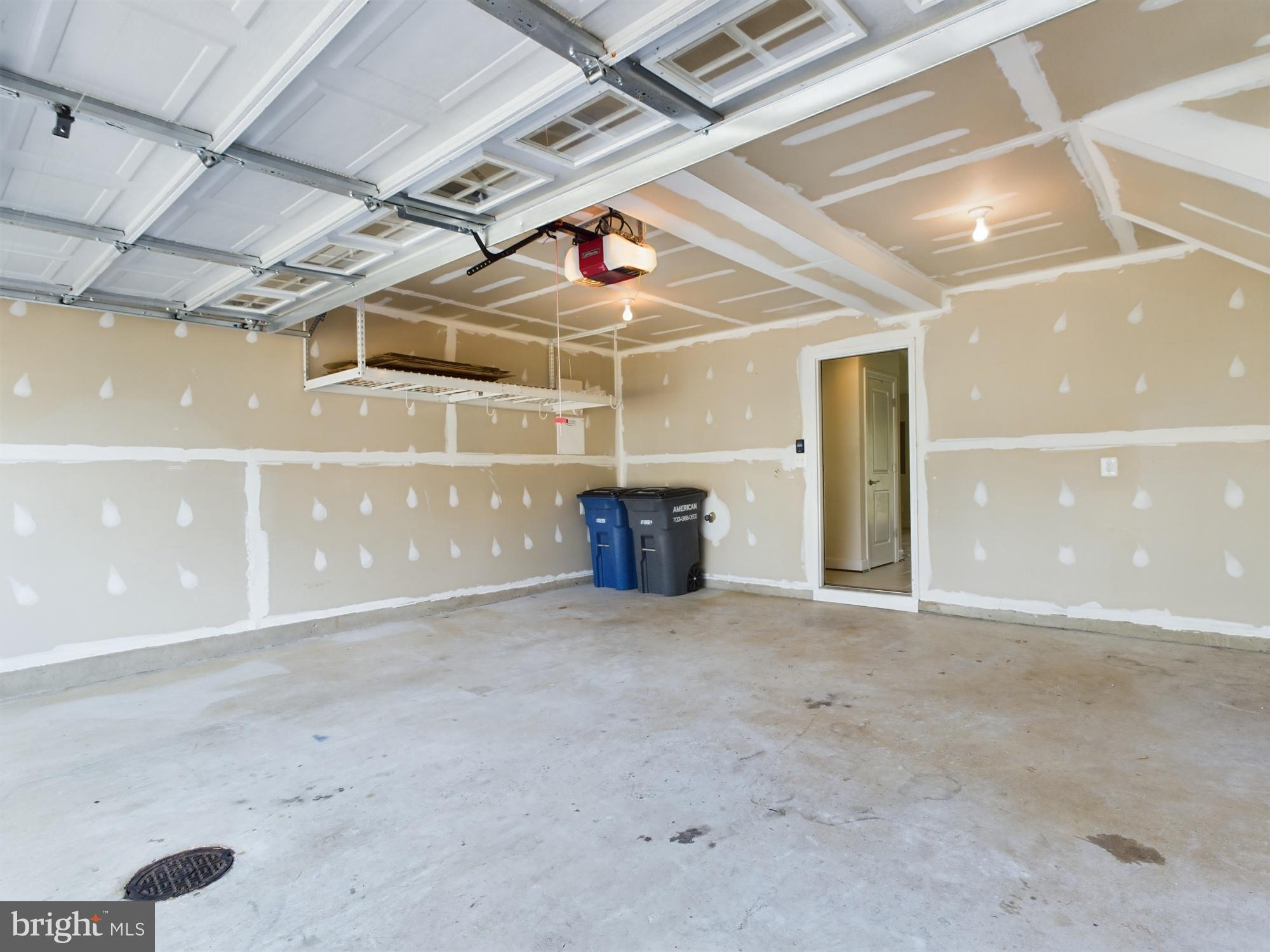 BRADLEY SQUARE - Residential Lease