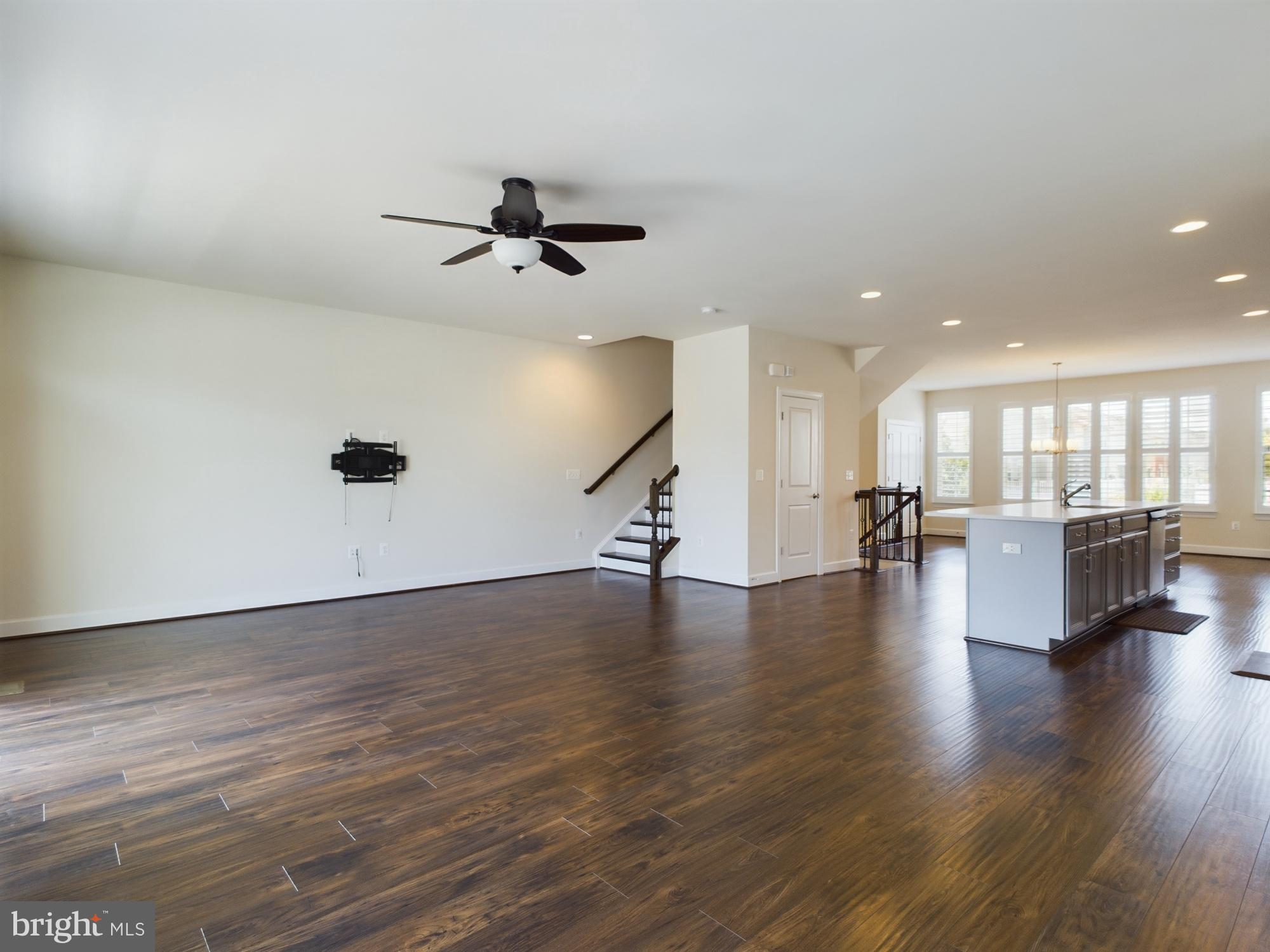 BRADLEY SQUARE - Residential Lease