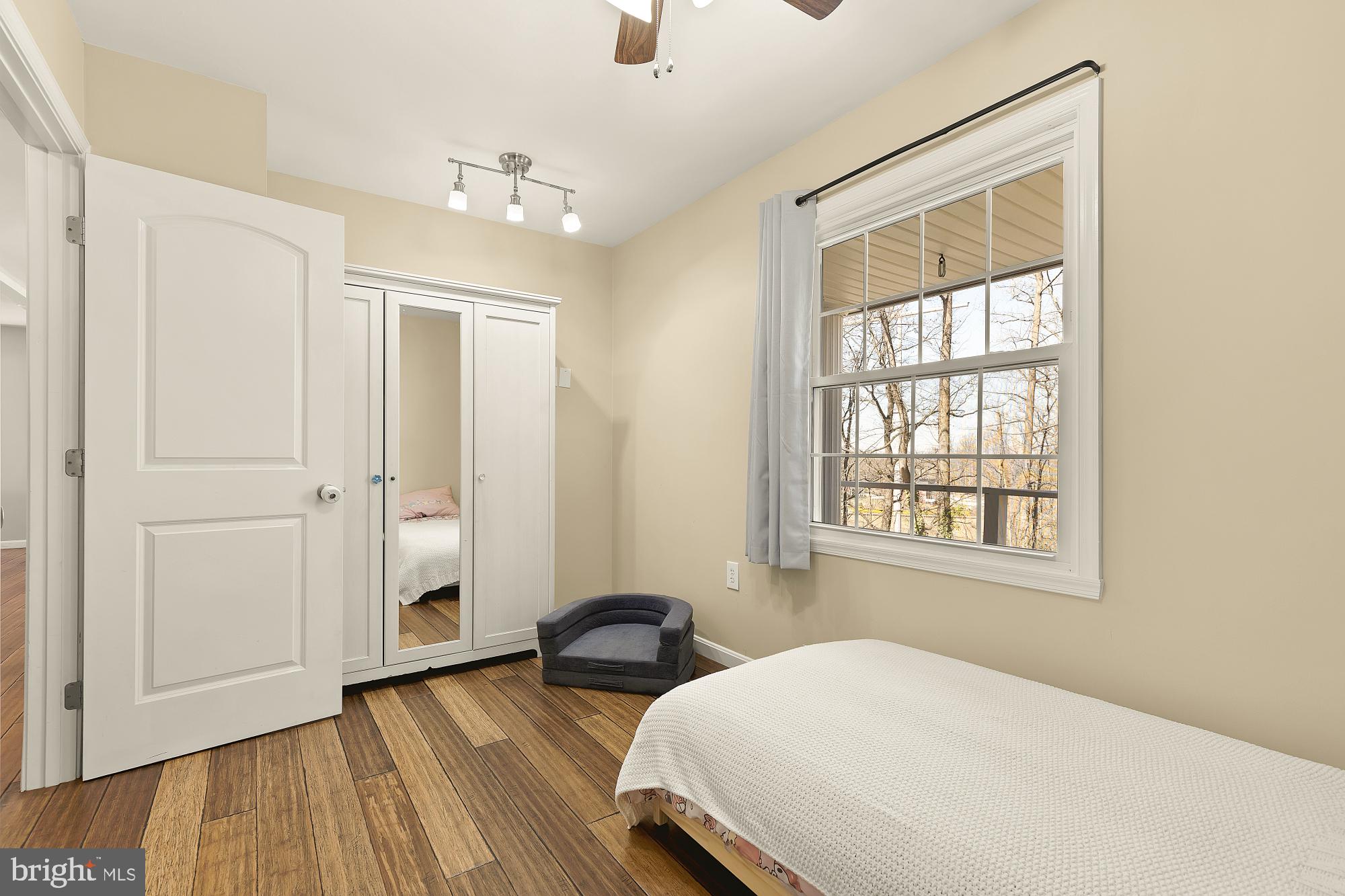 CHERRY HILL - Residential