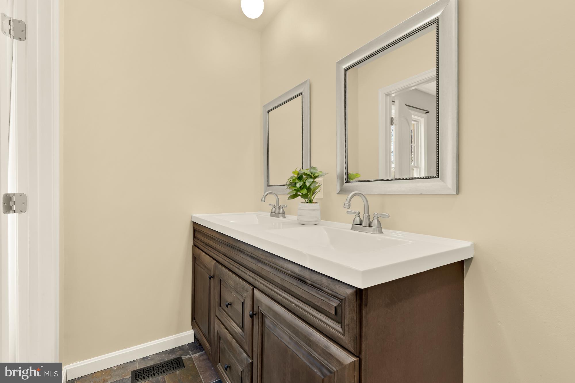 CHERRY HILL - Residential