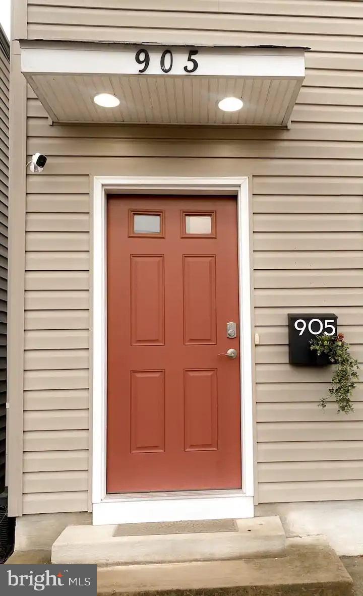 DOWNTOWN FREDERICKSBURG - Residential Lease