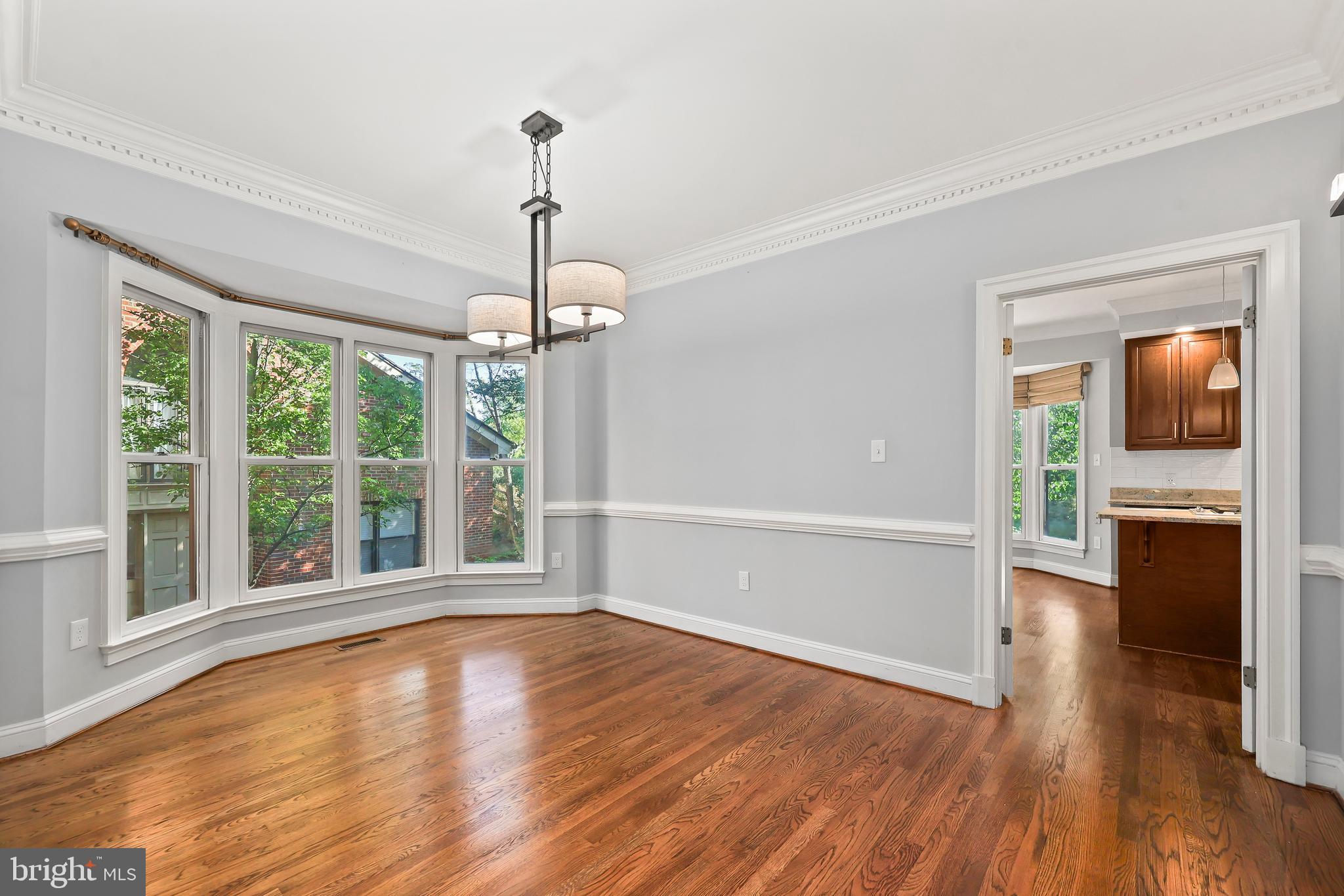 HAMPTONS OF MCLEAN - Residential