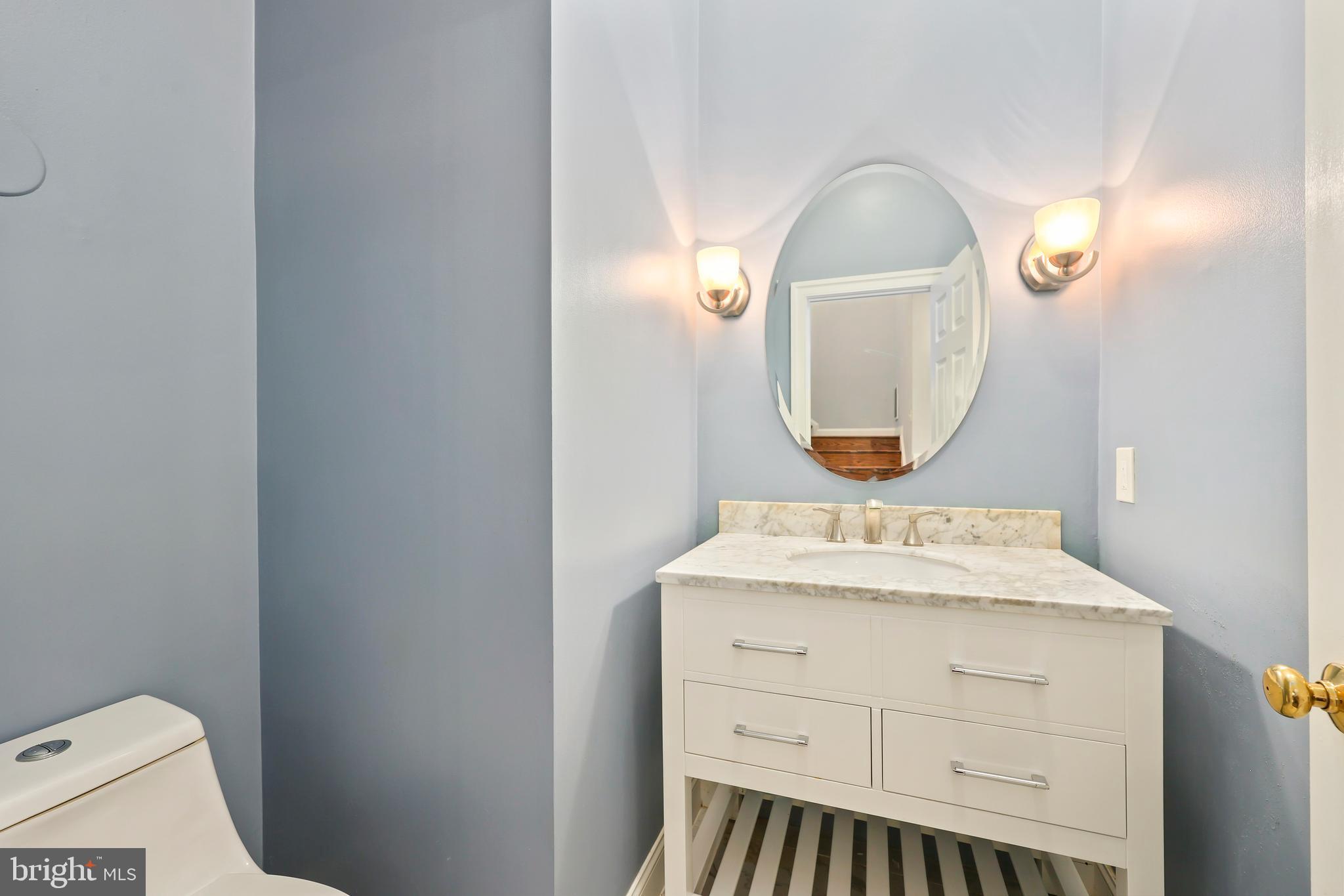 HAMPTONS OF MCLEAN - Residential