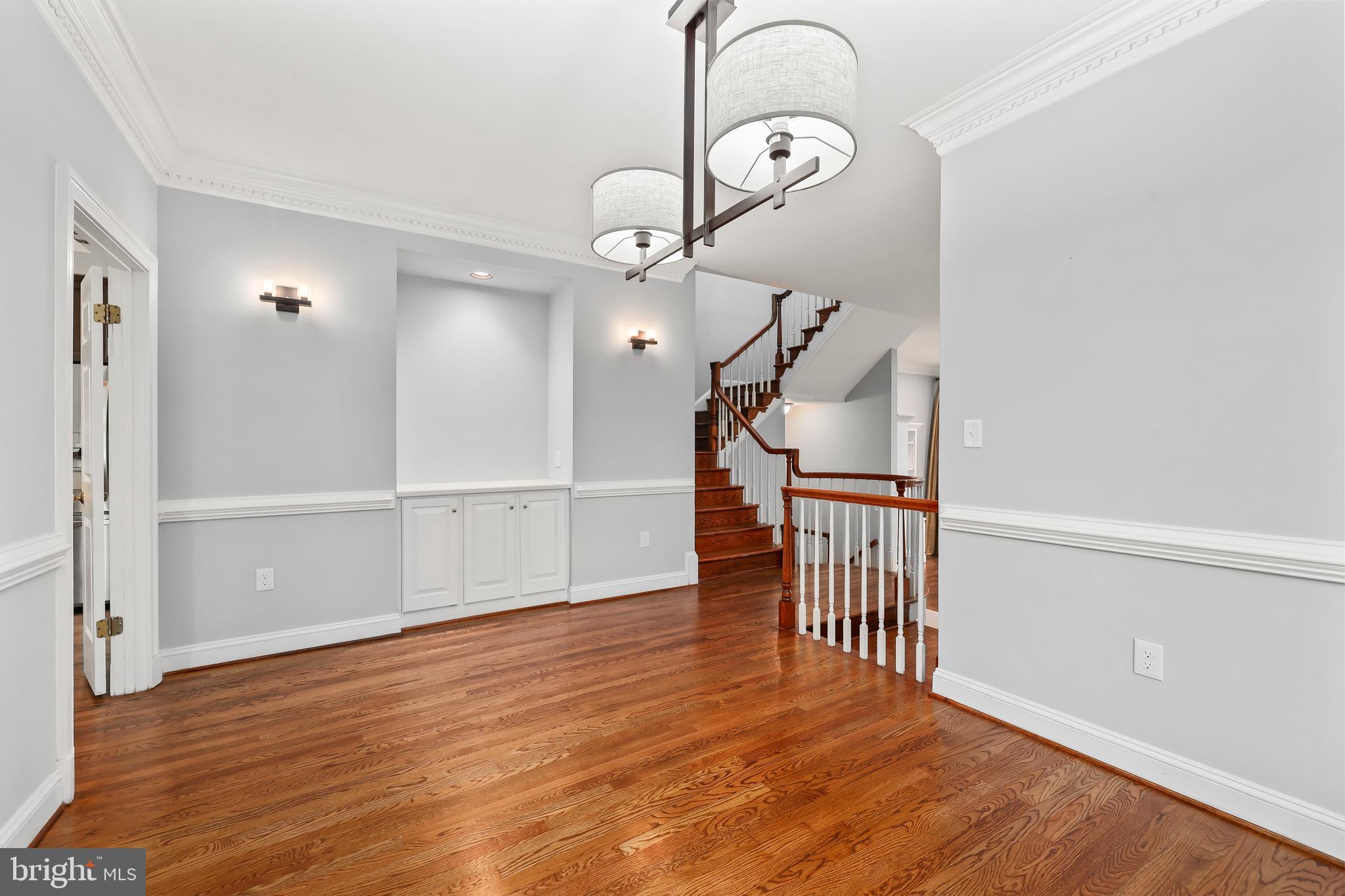 HAMPTONS OF MCLEAN - Residential