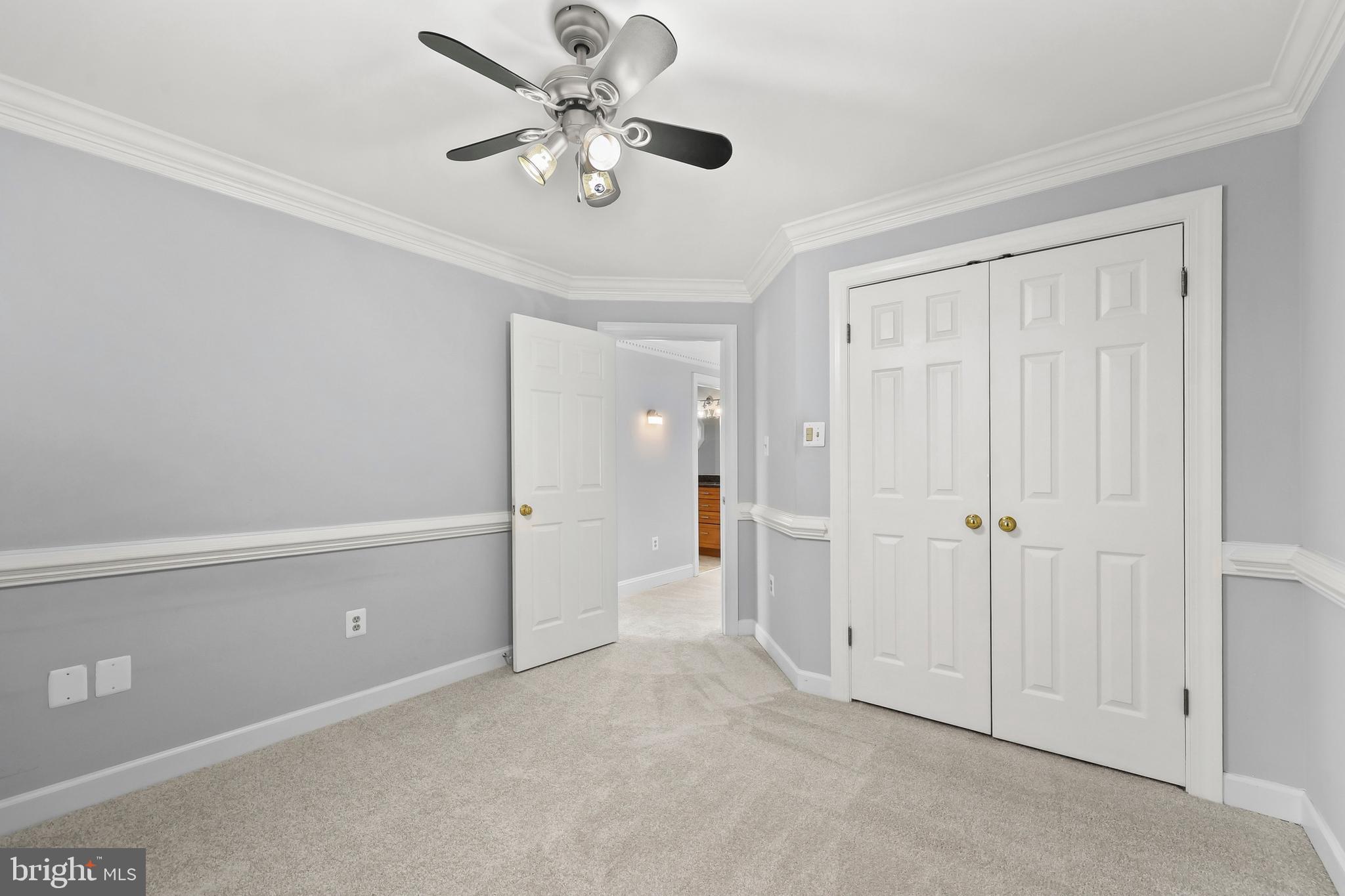 HAMPTONS OF MCLEAN - Residential