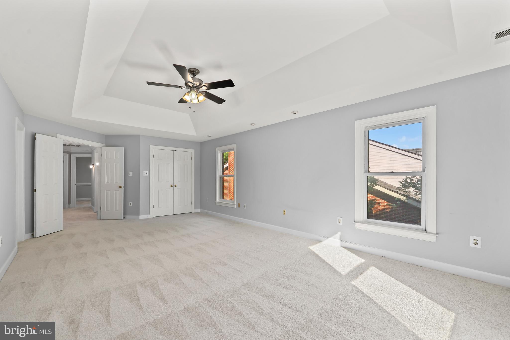 HAMPTONS OF MCLEAN - Residential