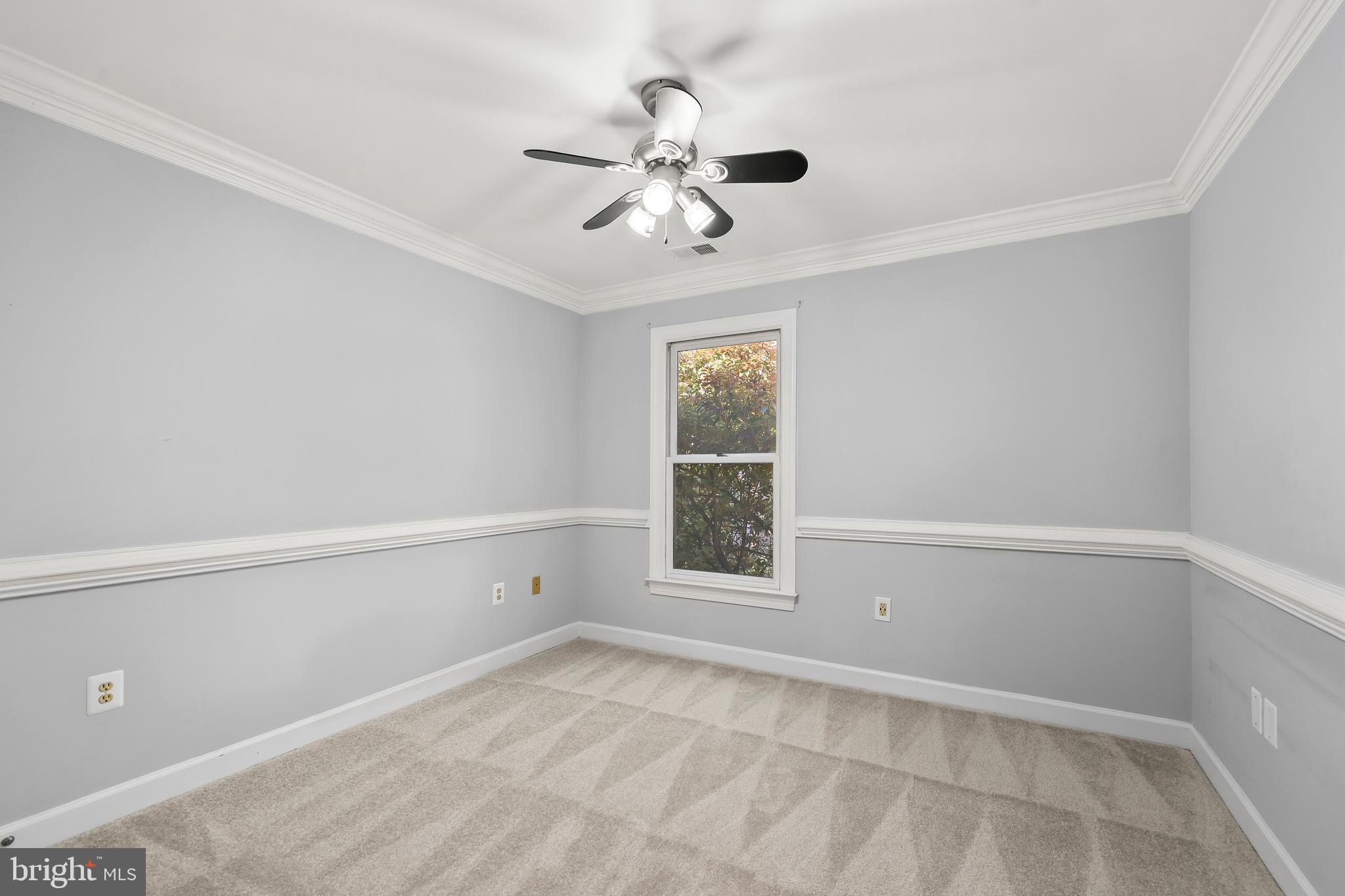 HAMPTONS OF MCLEAN - Residential