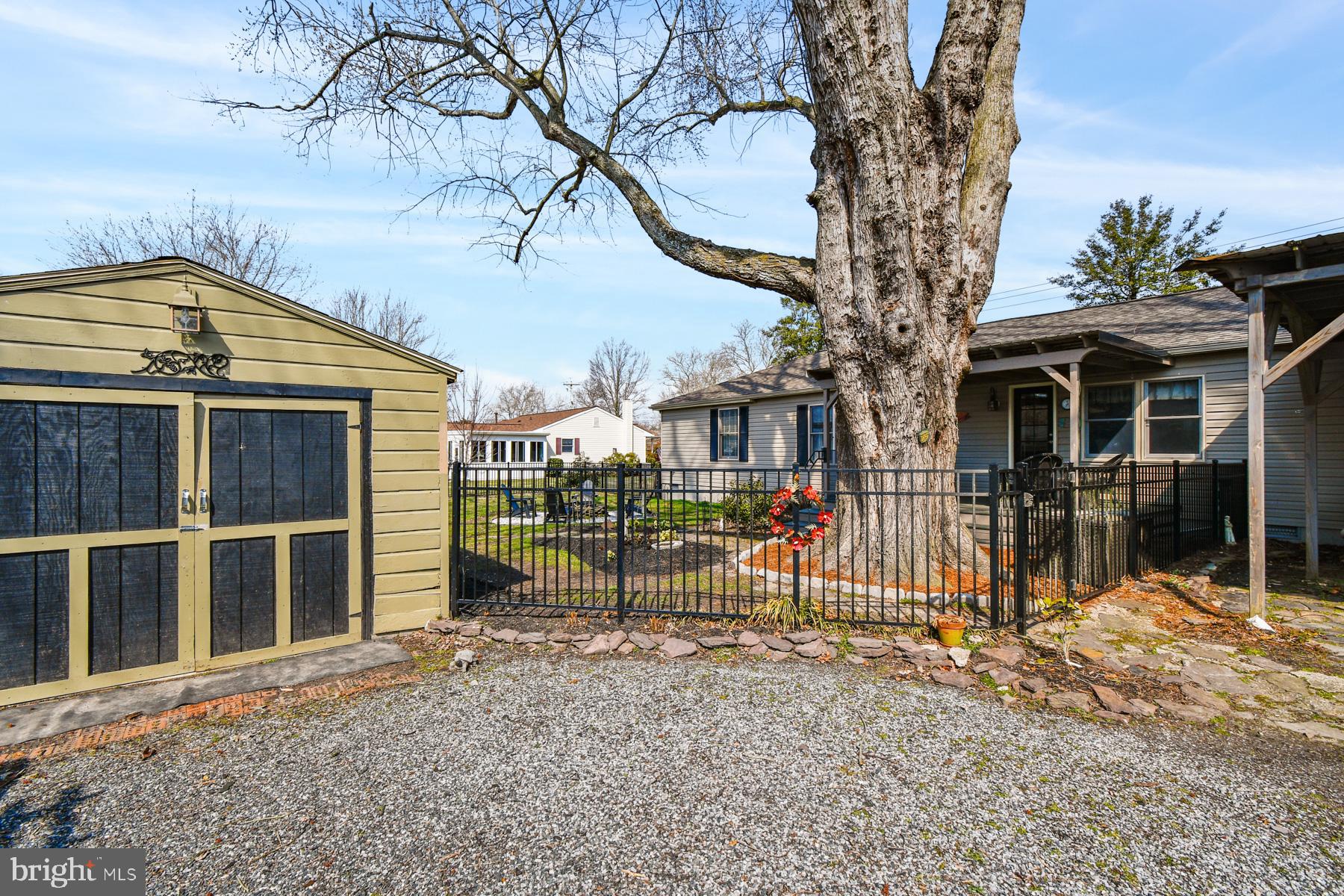 BURLEY HEIGHTS - Residential