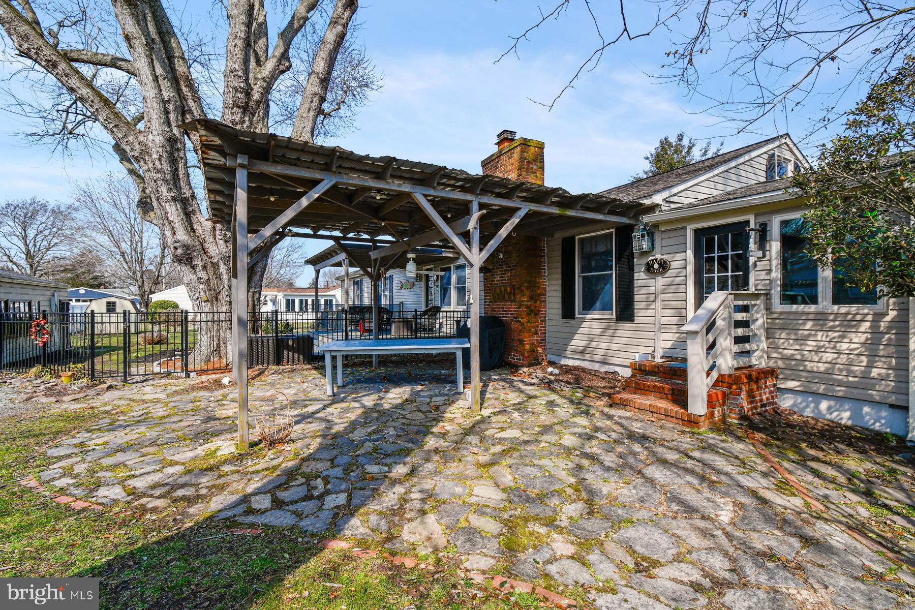 BURLEY HEIGHTS - Residential