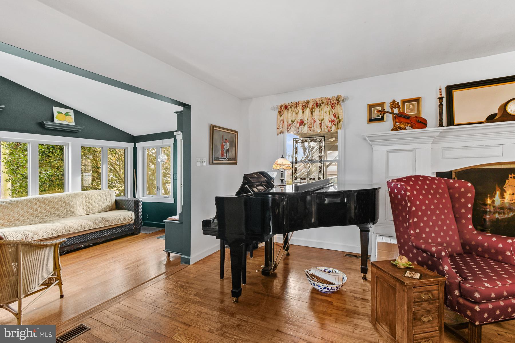 BURLEY HEIGHTS - Residential