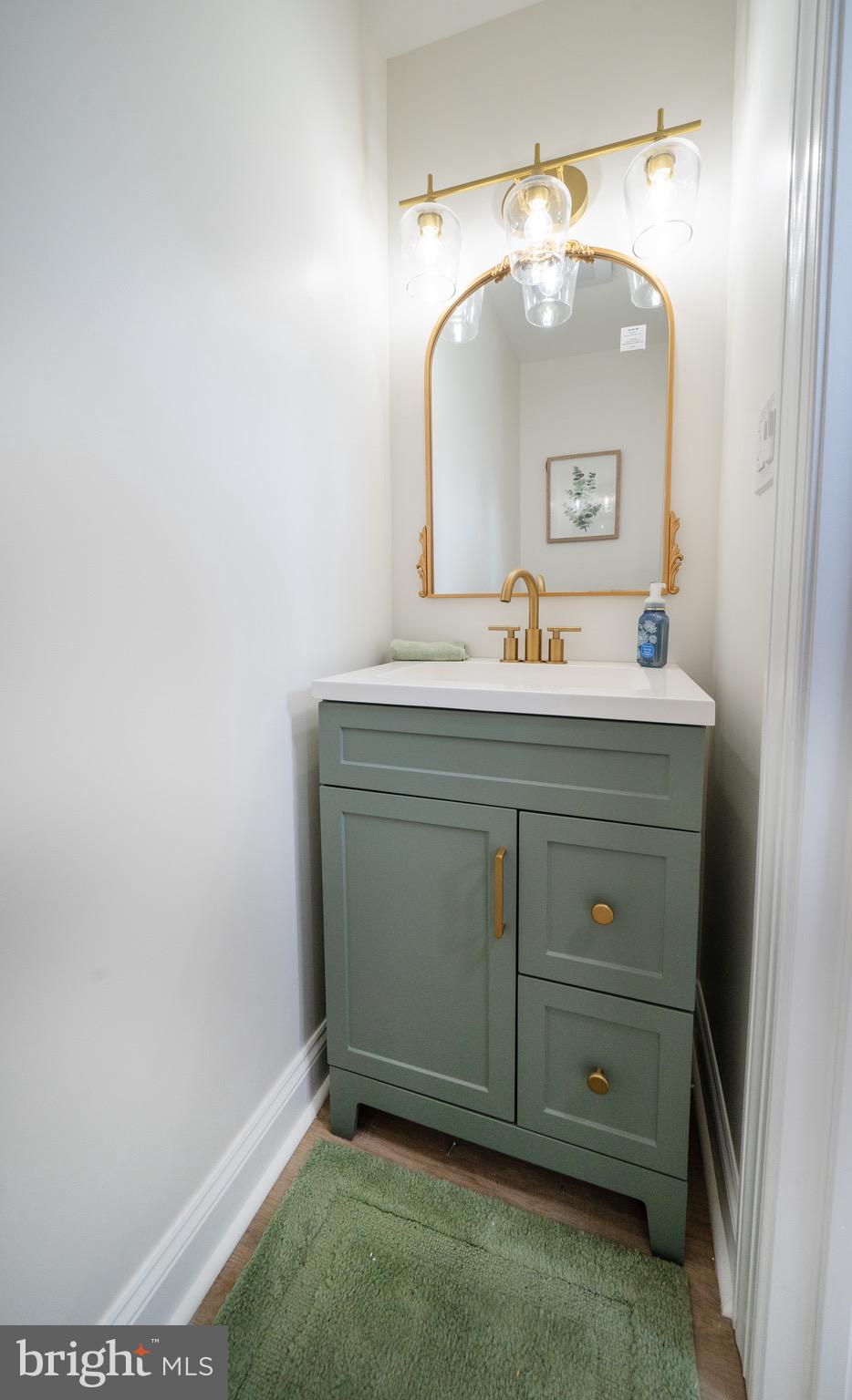 NEW CASTLE MANOR - Residential