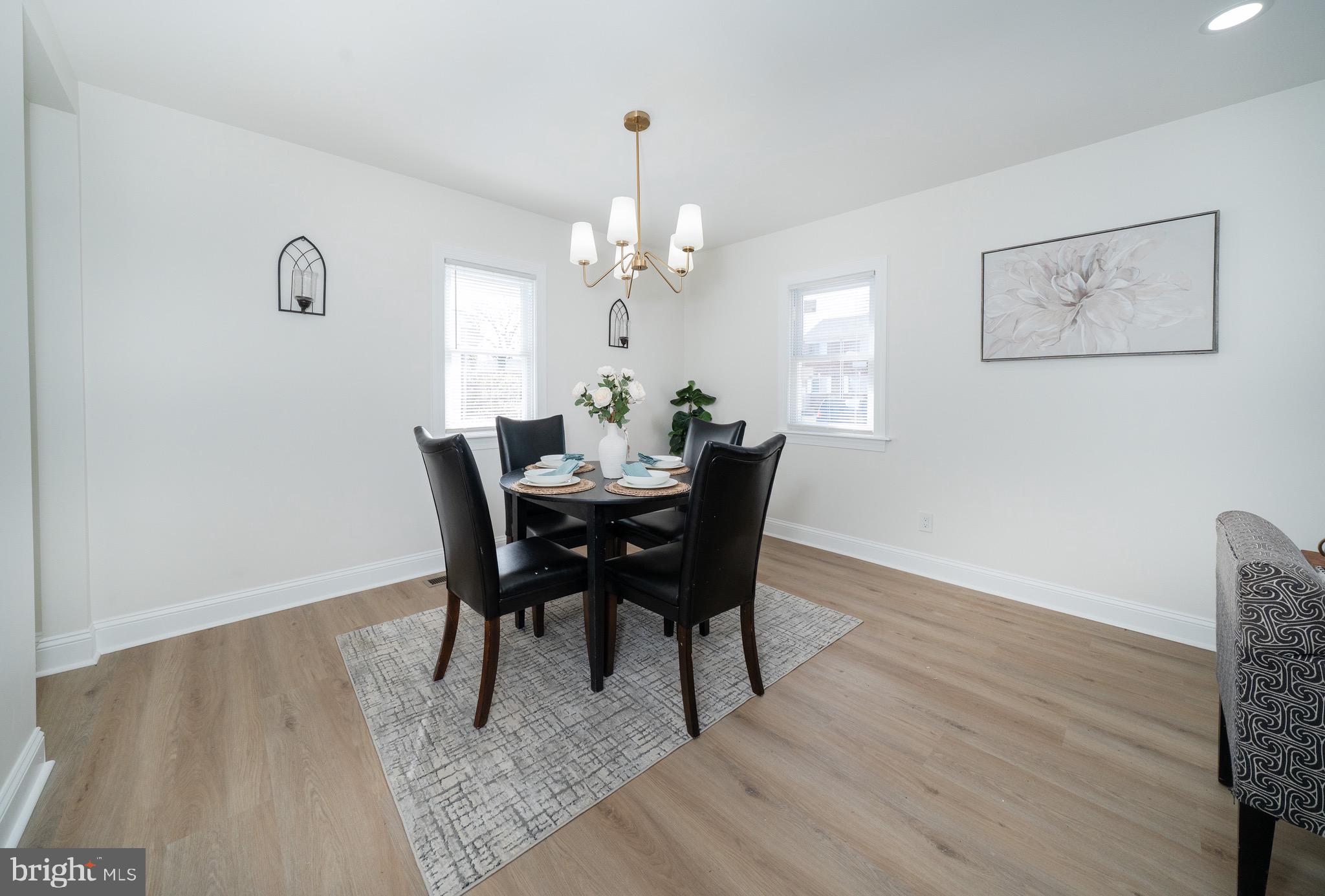 NEW CASTLE MANOR - Residential