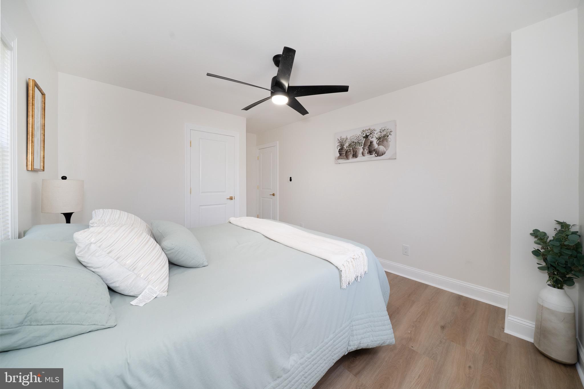 NEW CASTLE MANOR - Residential