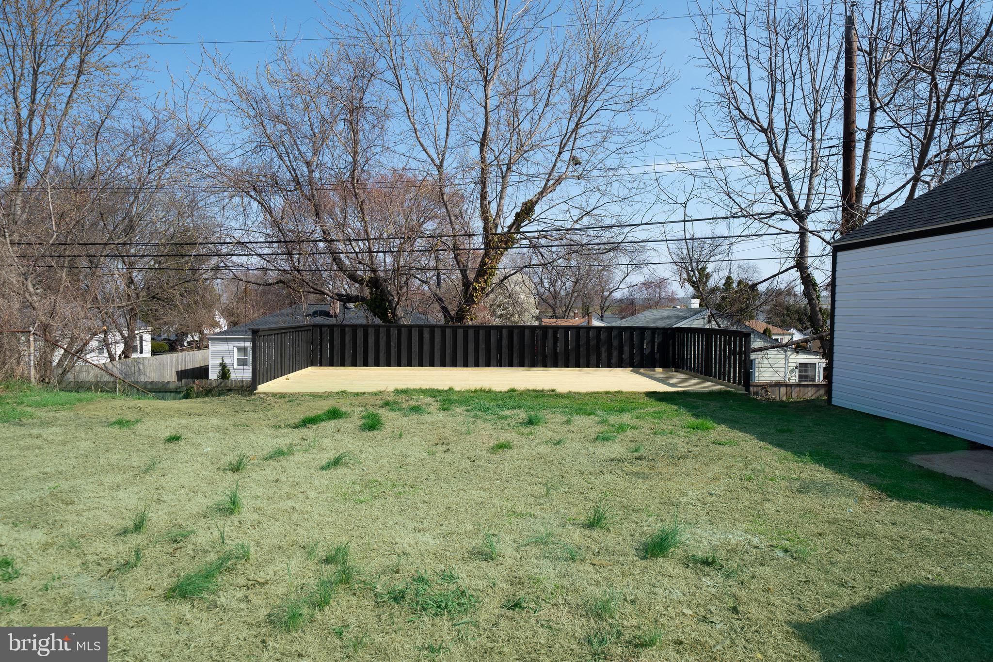 NEW CASTLE MANOR - Residential