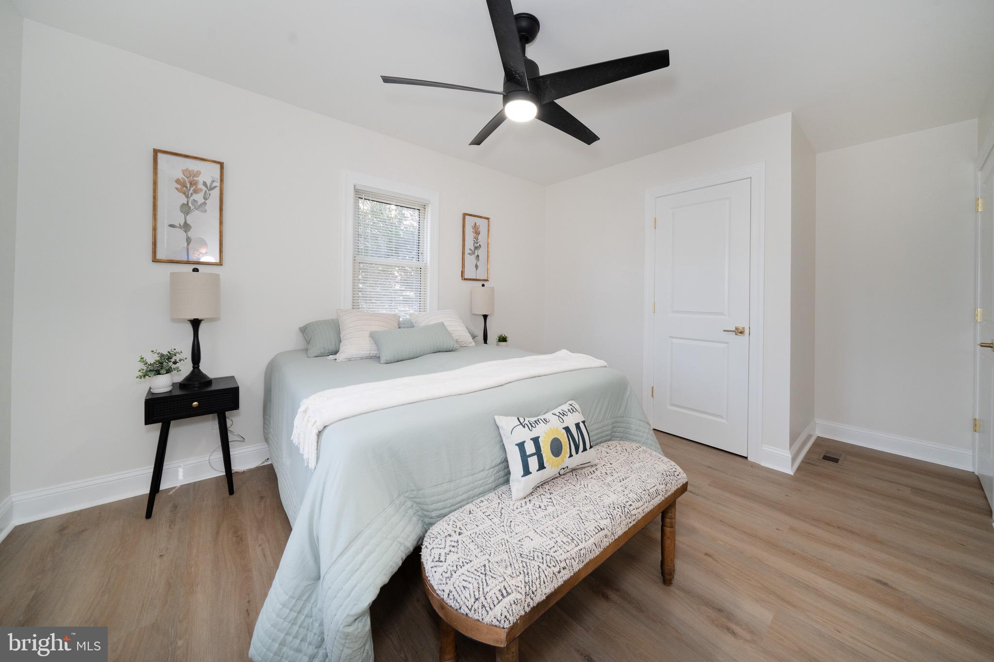 NEW CASTLE MANOR - Residential