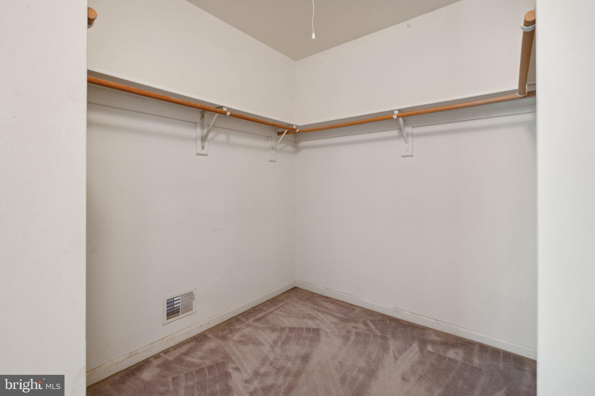 AUTUMN GLEN - Residential