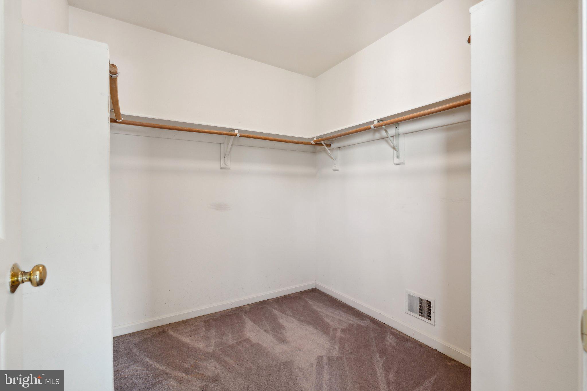 AUTUMN GLEN - Residential